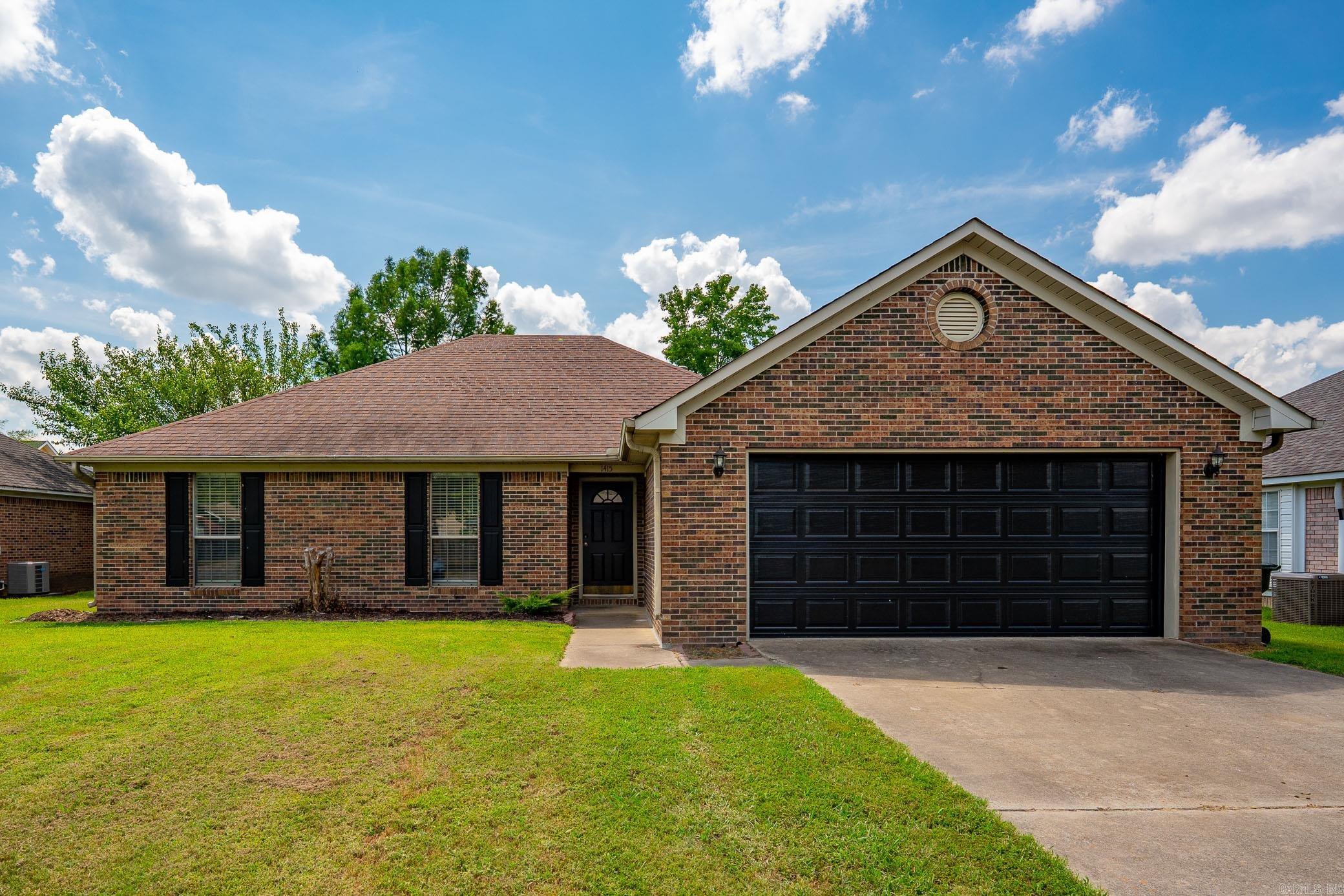 1415 Hathaway  Conway, AR