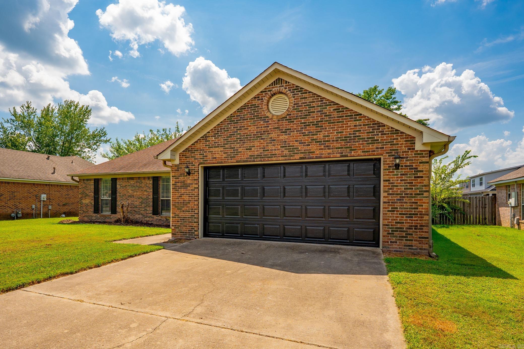 1415 Hathaway  Conway, AR