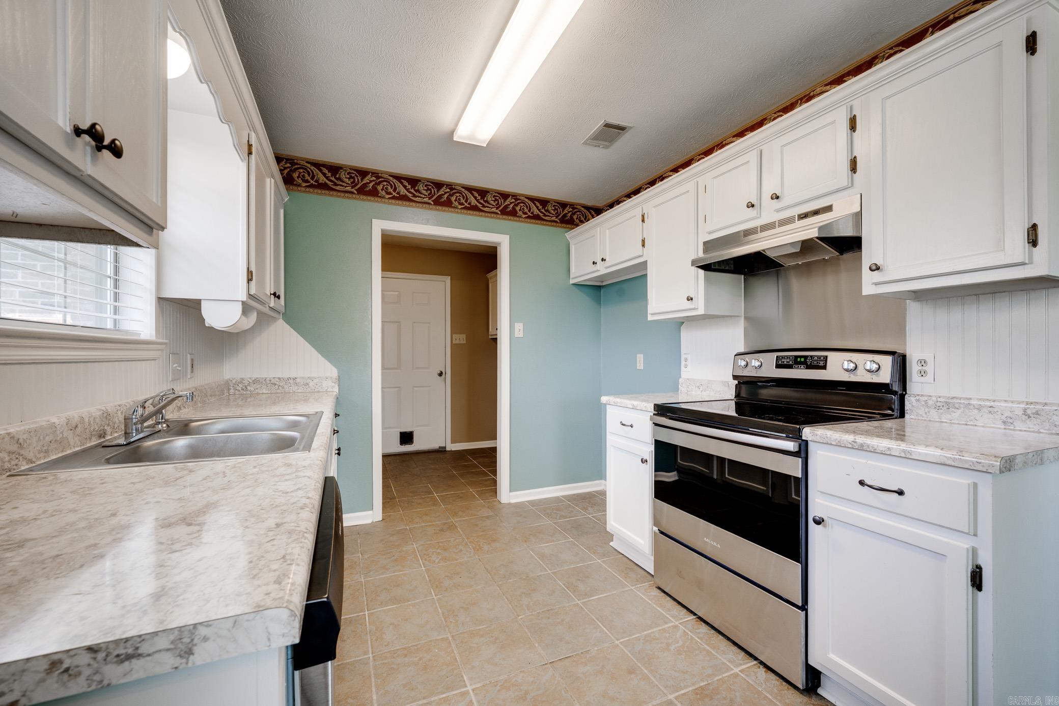 1415 Hathaway  Conway, AR