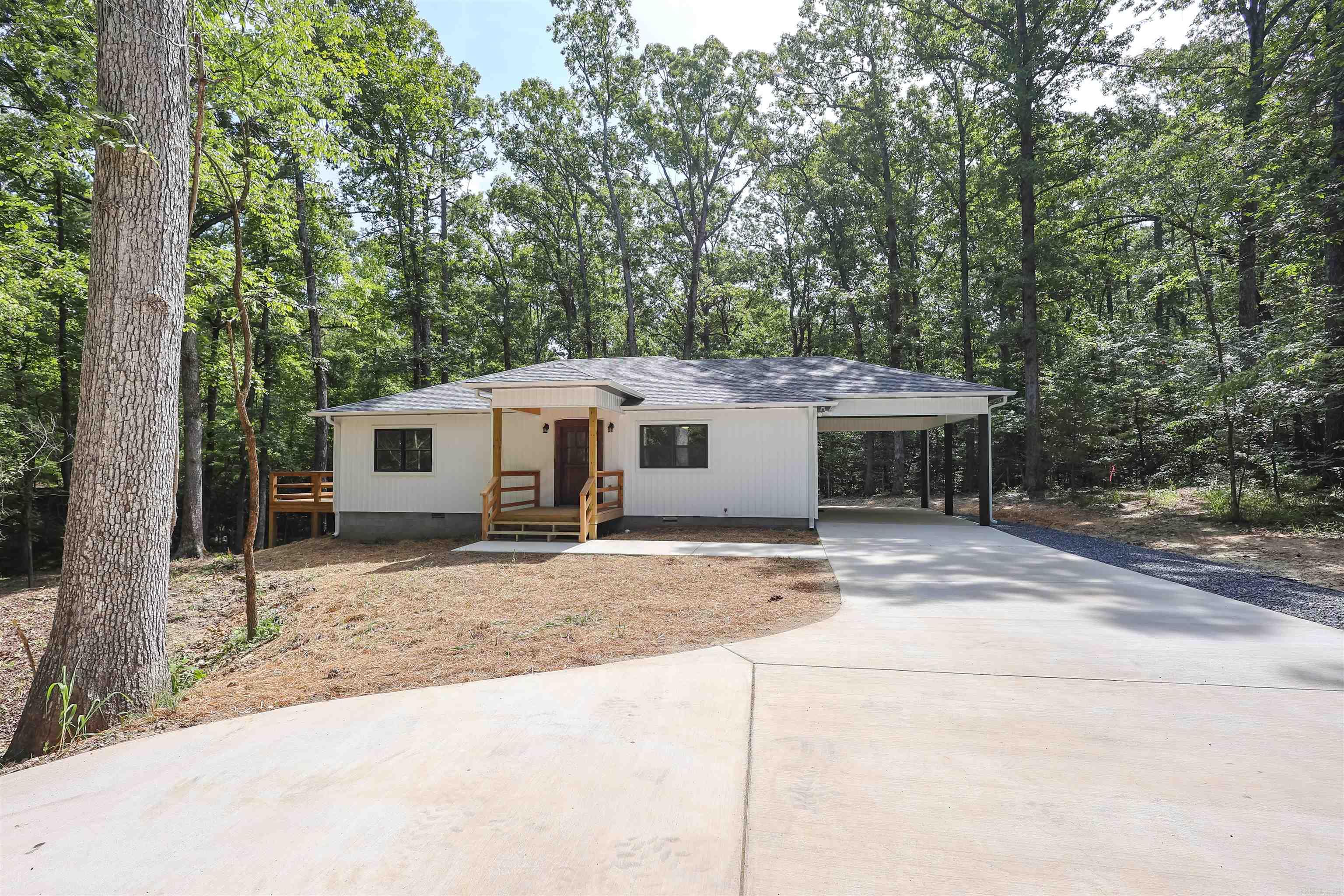 260 Hall  Mount Ida, AR