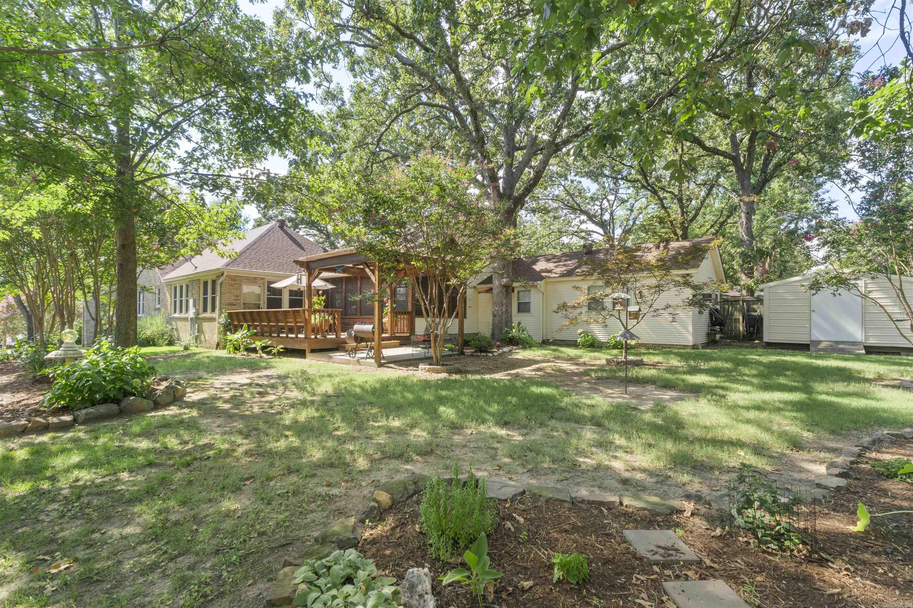 3112 N Magnolia  North Little Rock, AR