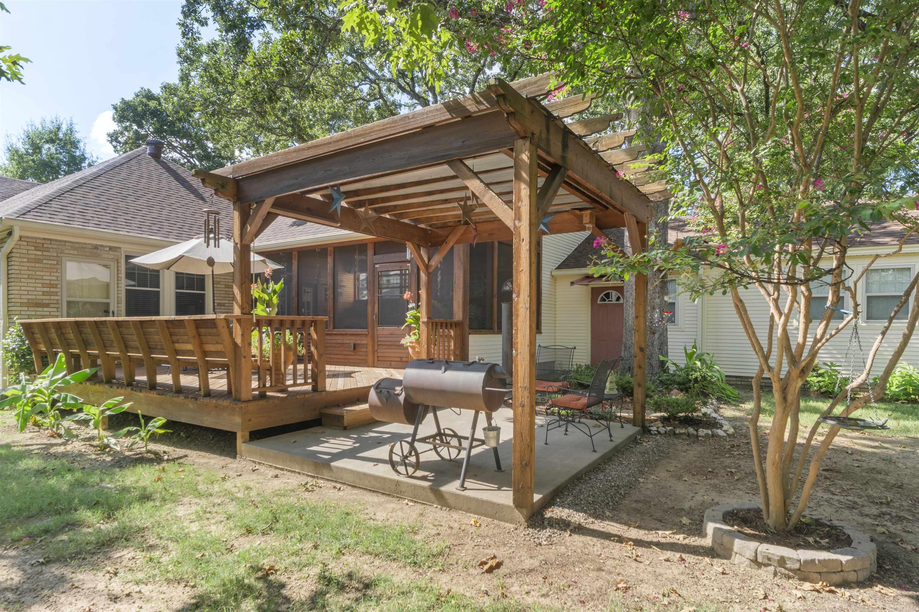 3112 N Magnolia  North Little Rock, AR