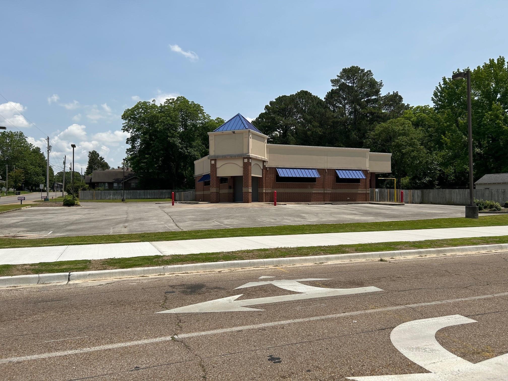 533 W Nettleton  Jonesboro, AR