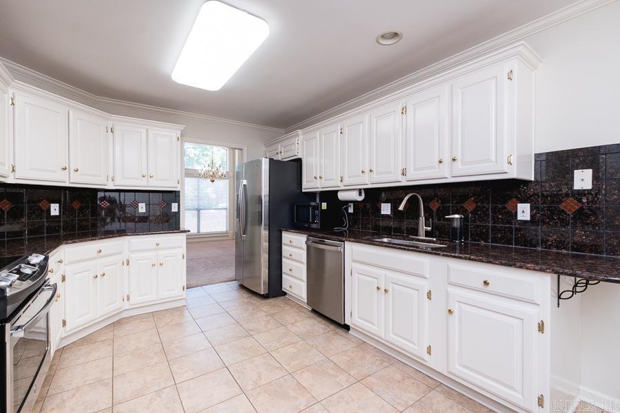 6 Cherryhill Cove  Little Rock, AR