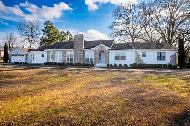 1607 E Page  Malvern, AR