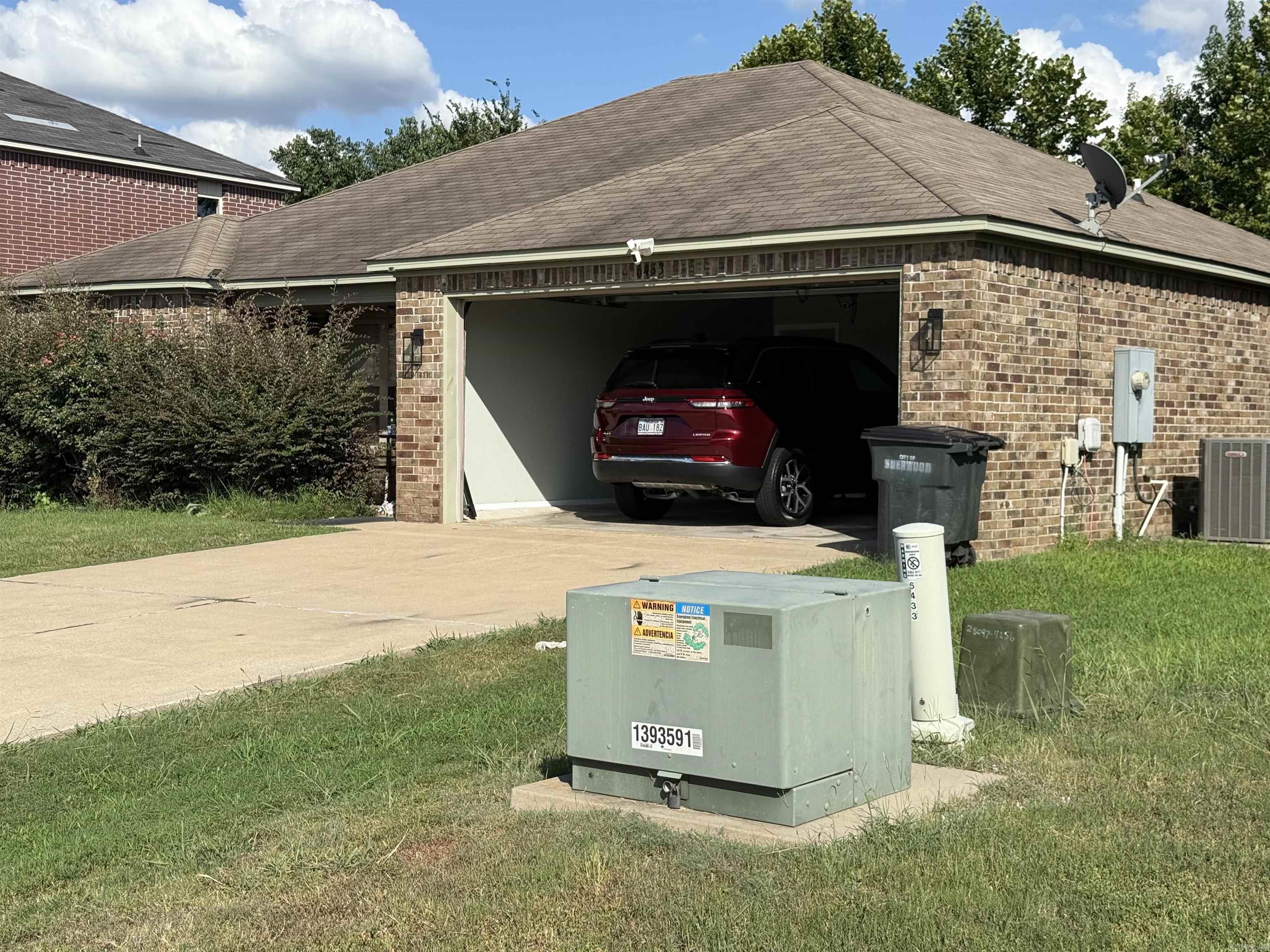 6433 WHITE OAK DR  North Little Rock, AR