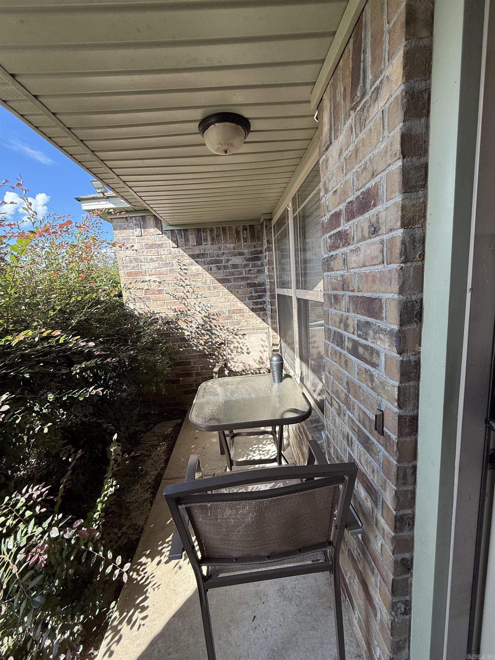 6433 WHITE OAK DR  North Little Rock, AR