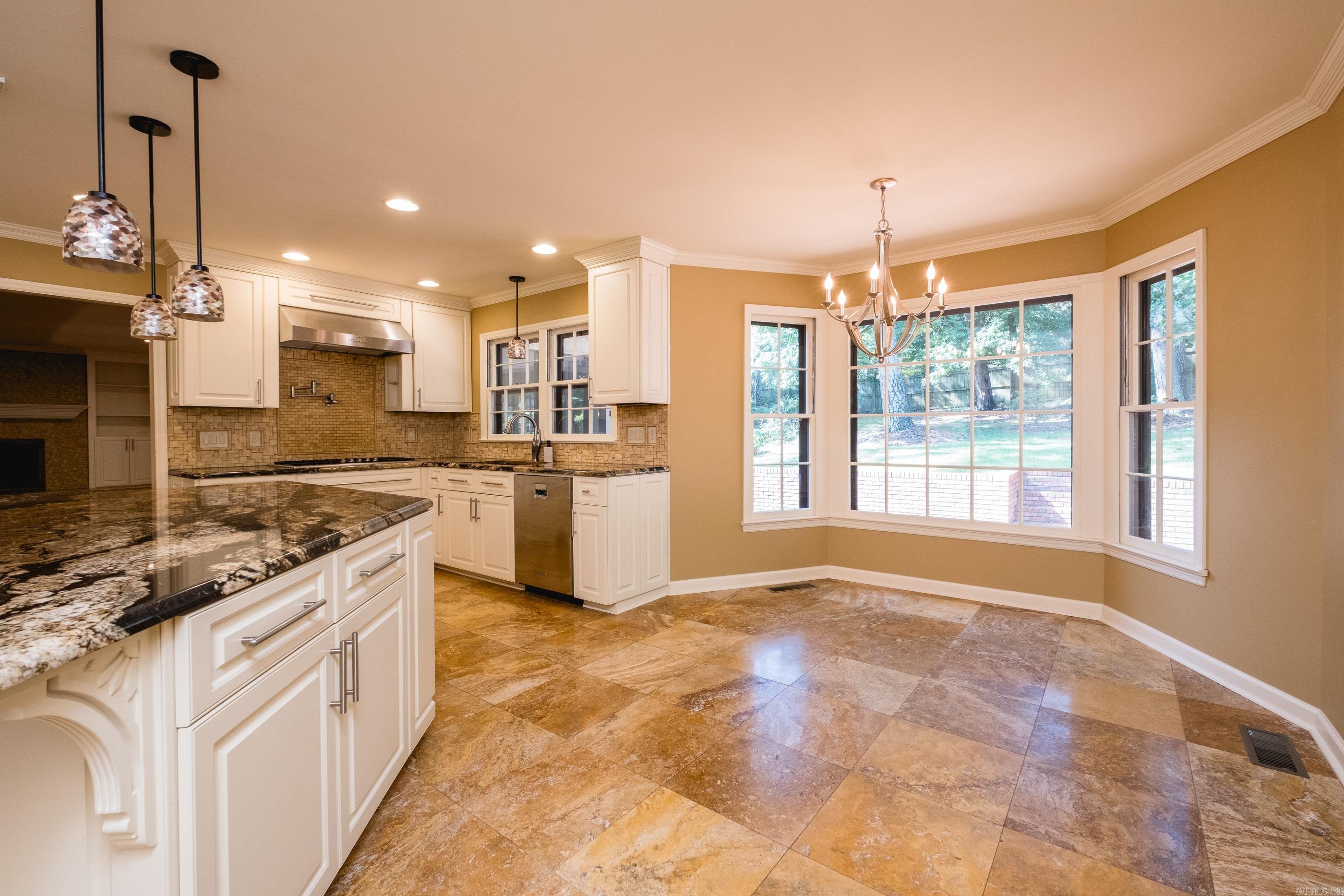 72 Robinwood  Little Rock, AR