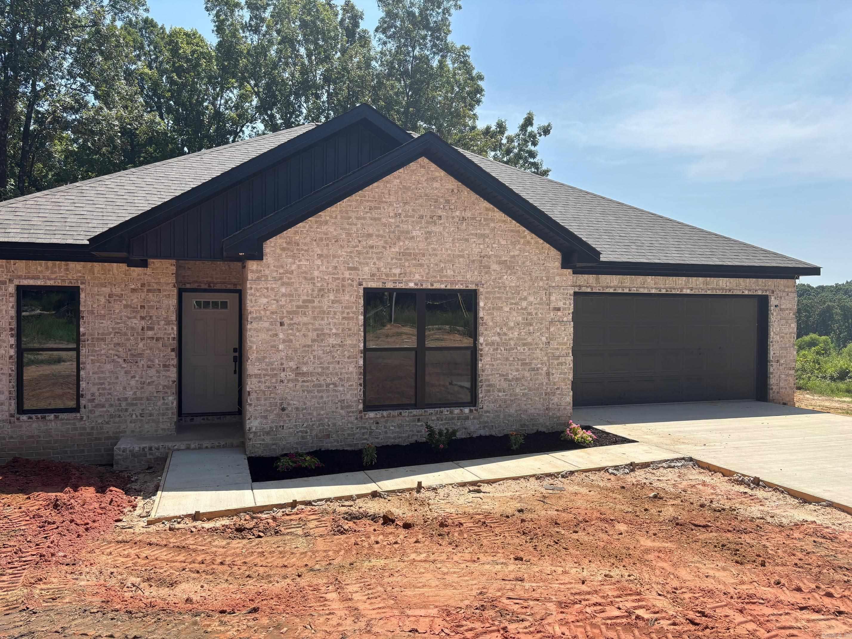 2989 GR 715  Paragould, AR