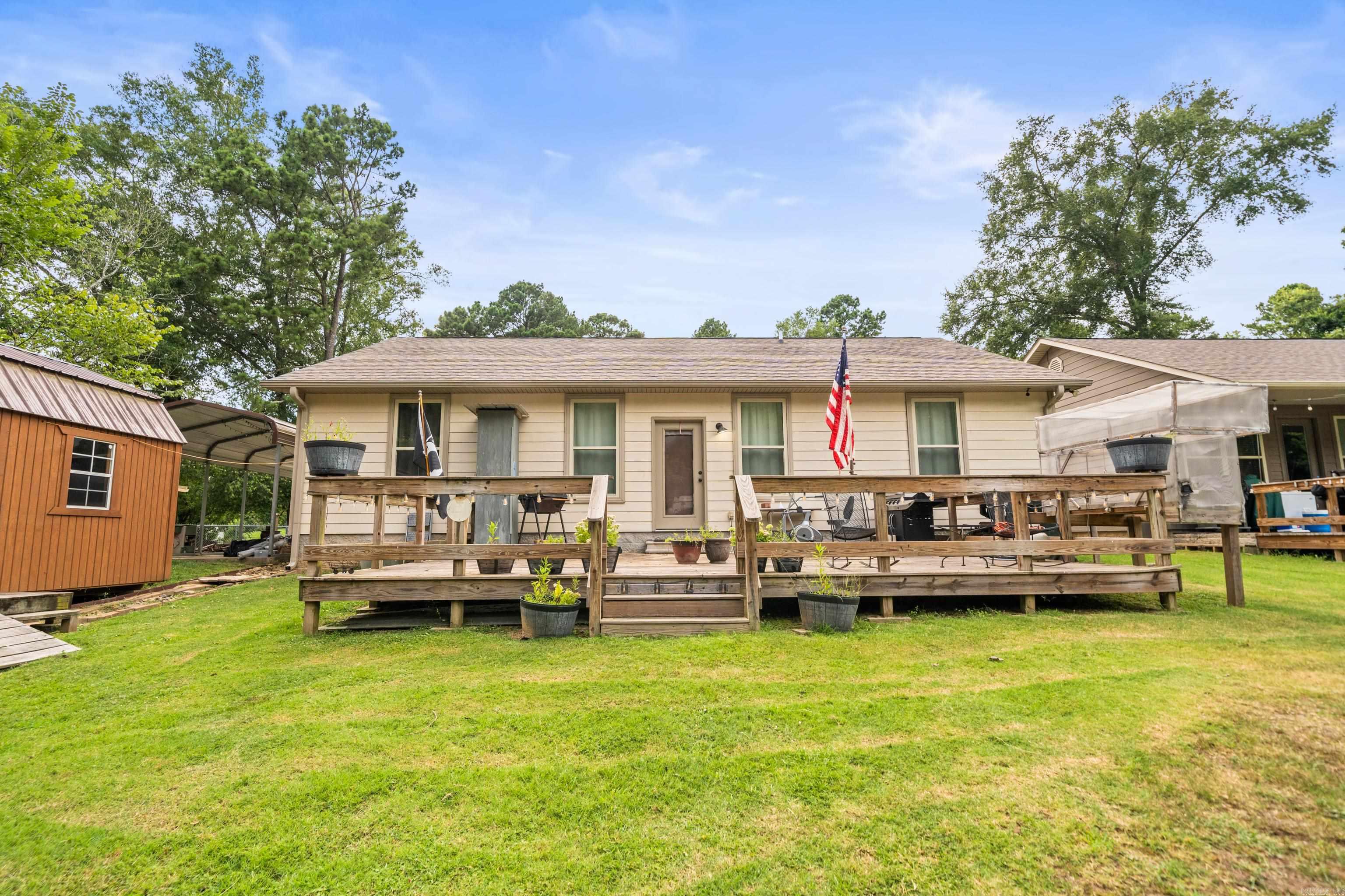 150 Shore acres  Hot Springs, AR