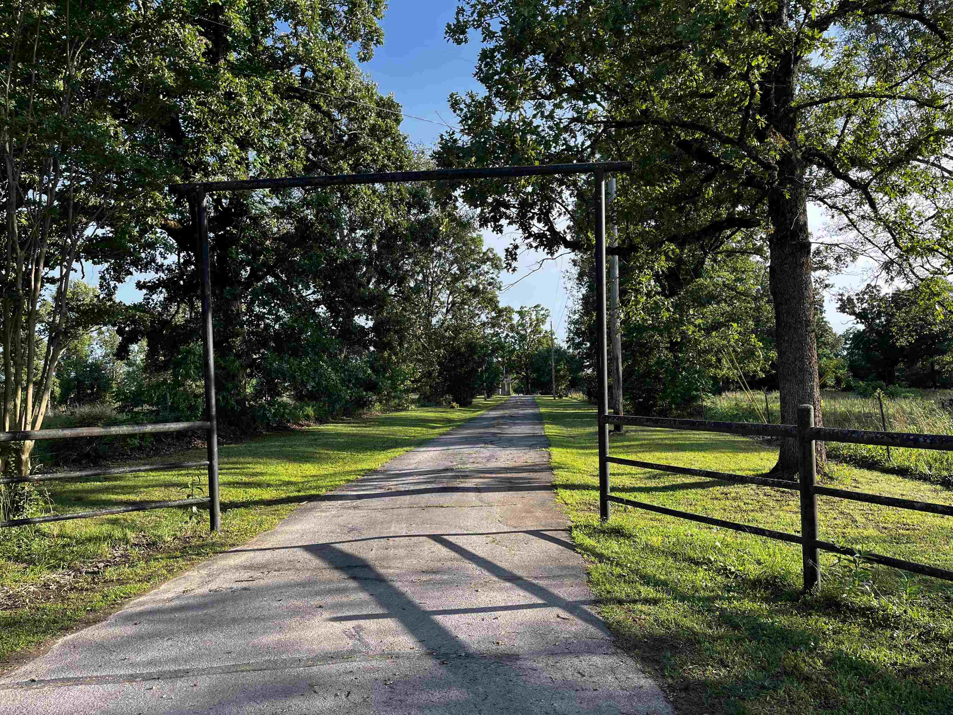 152 E Turkey Pen  Highland, AR