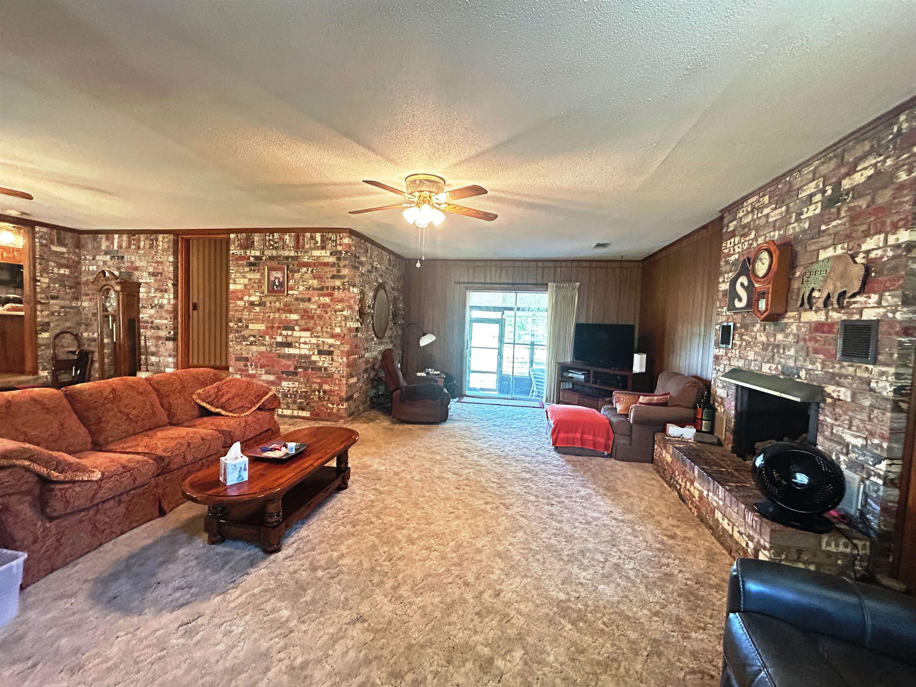 152 E Turkey Pen  Highland, AR