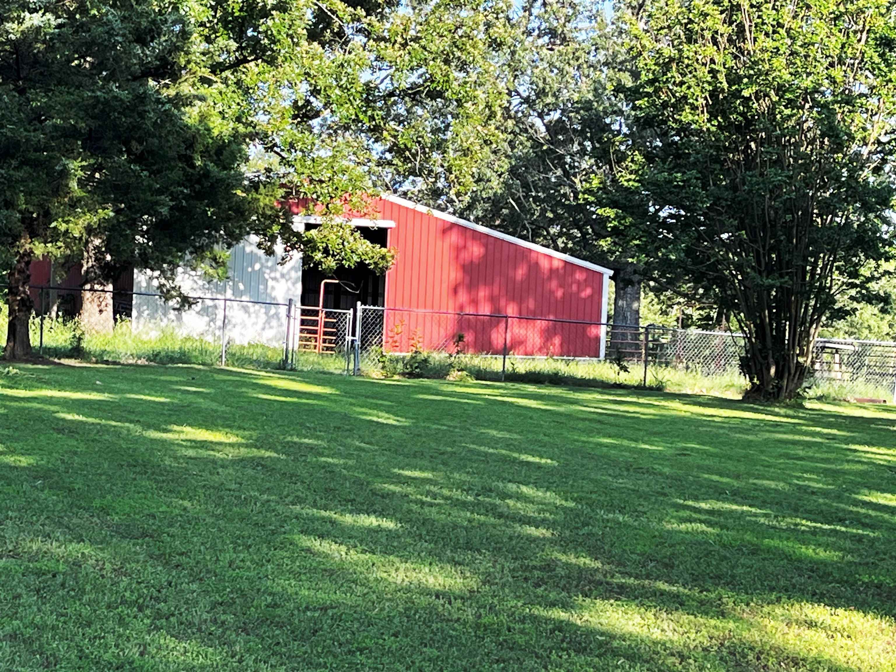 152 E Turkey Pen  Highland, AR