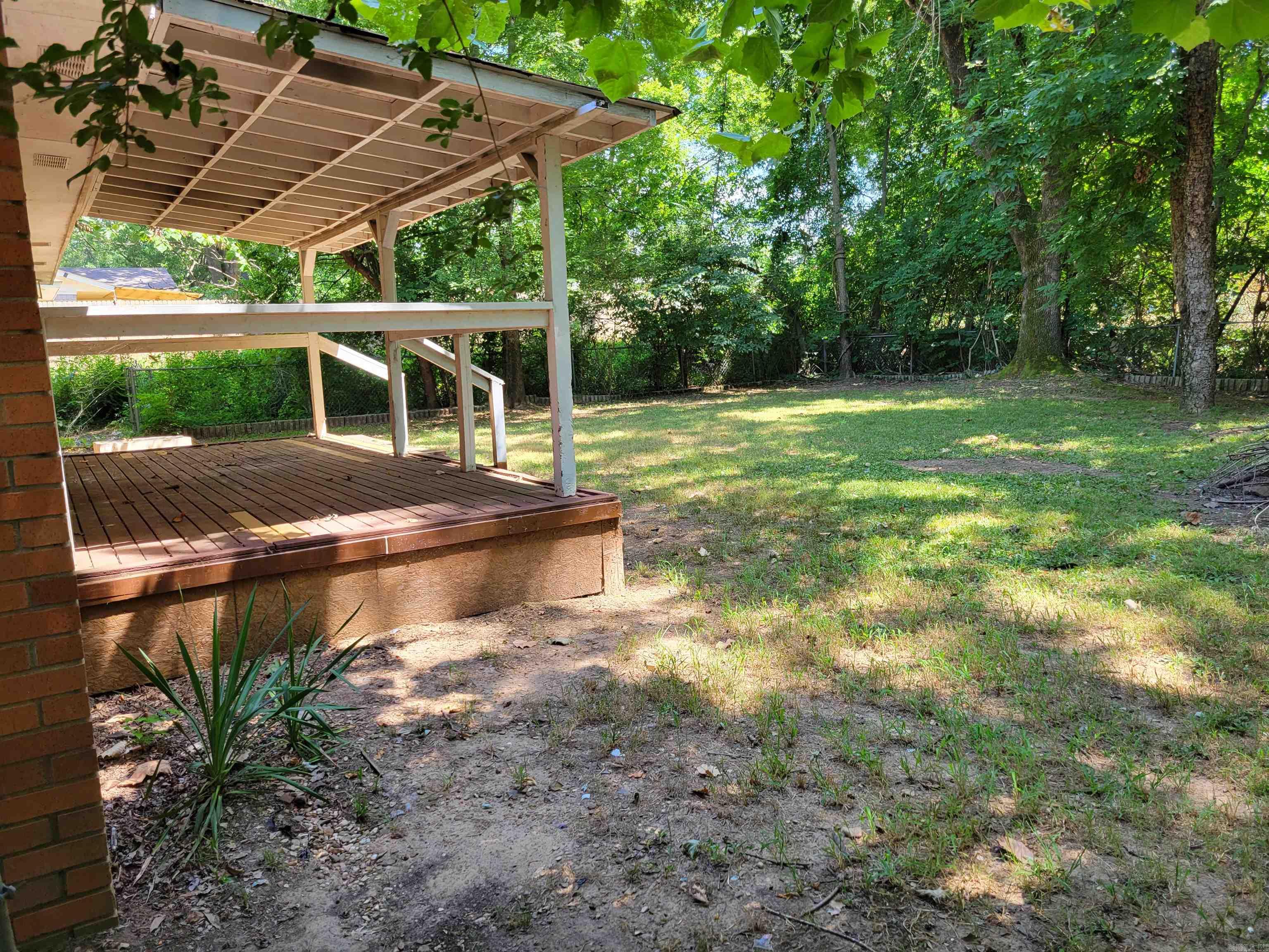 312 E Gum St  Russellville, AR