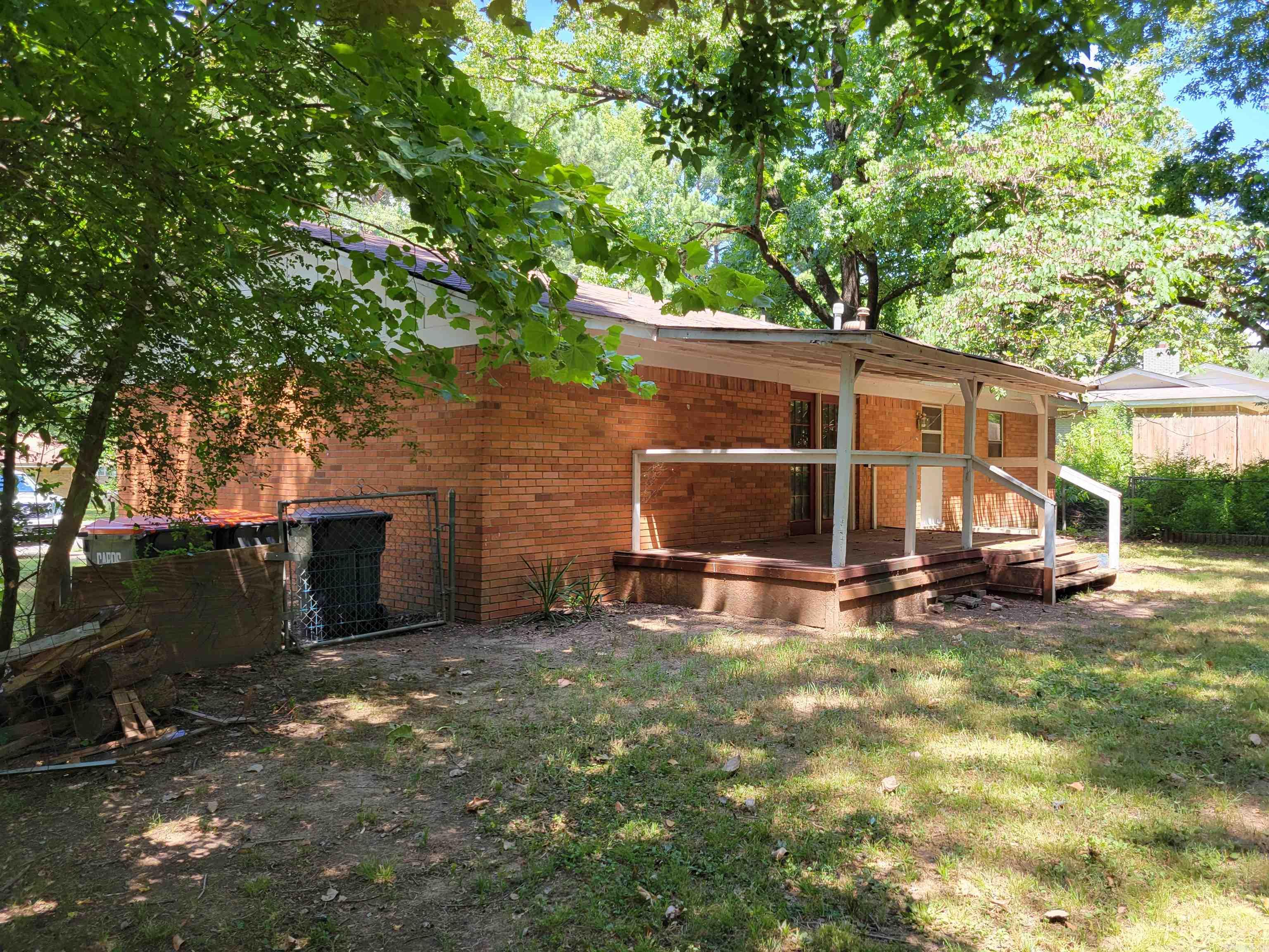 312 E Gum St  Russellville, AR