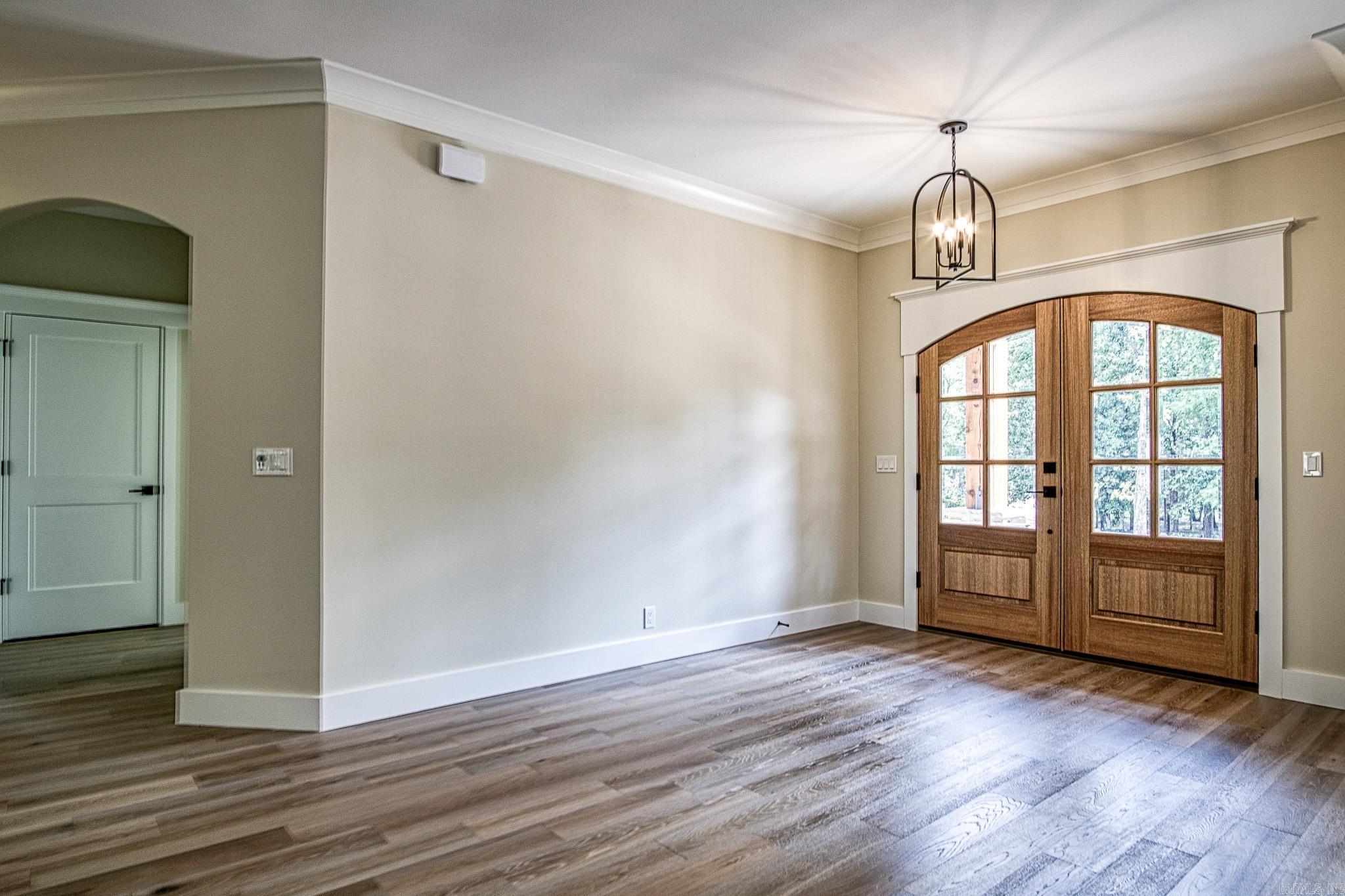 2 Resplandor Circle Hot Springs Village, AR 71909