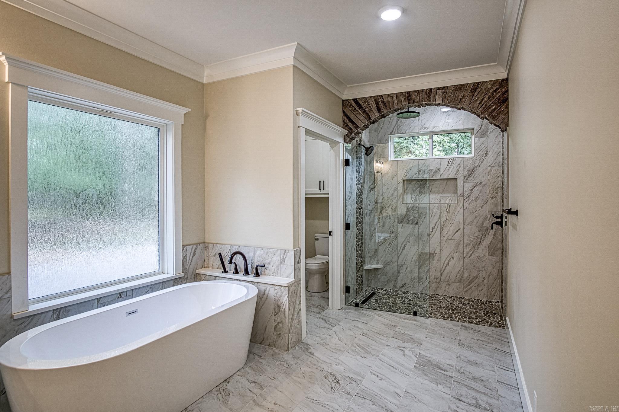 2 Resplandor Circle Hot Springs Village, AR 71909