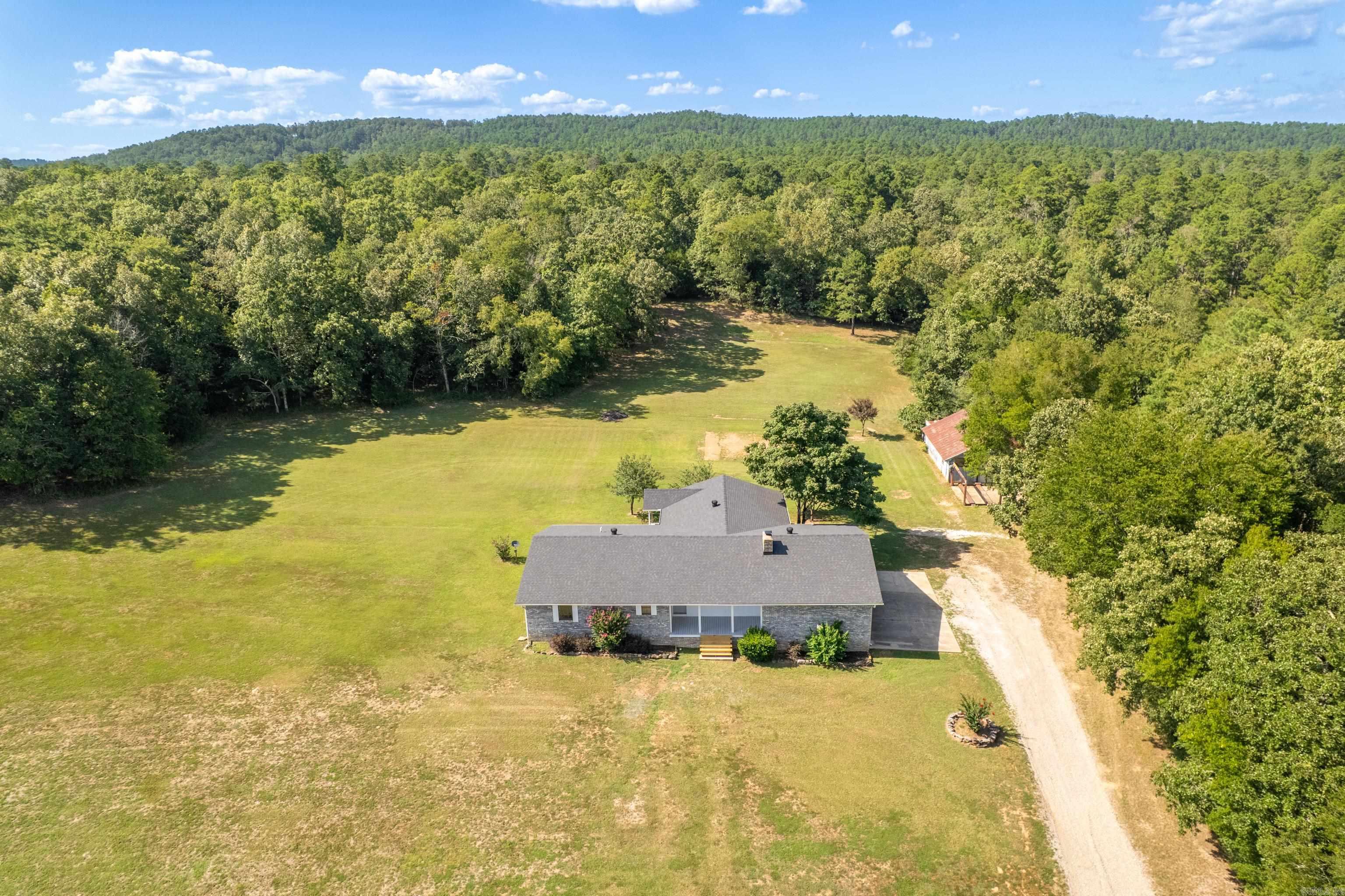 309 Wheeler Ferry  Royal, AR