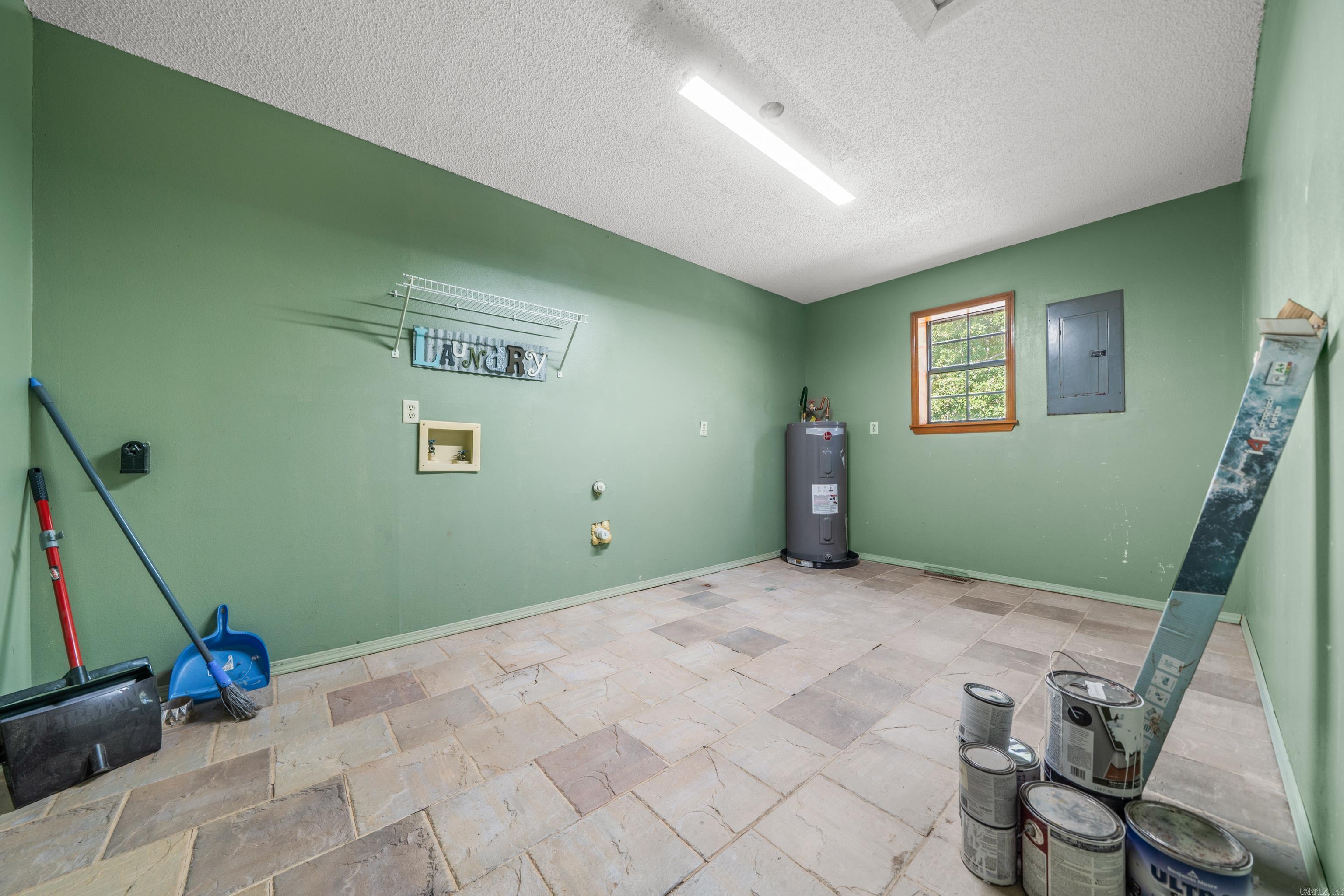 309 Wheeler Ferry  Royal, AR