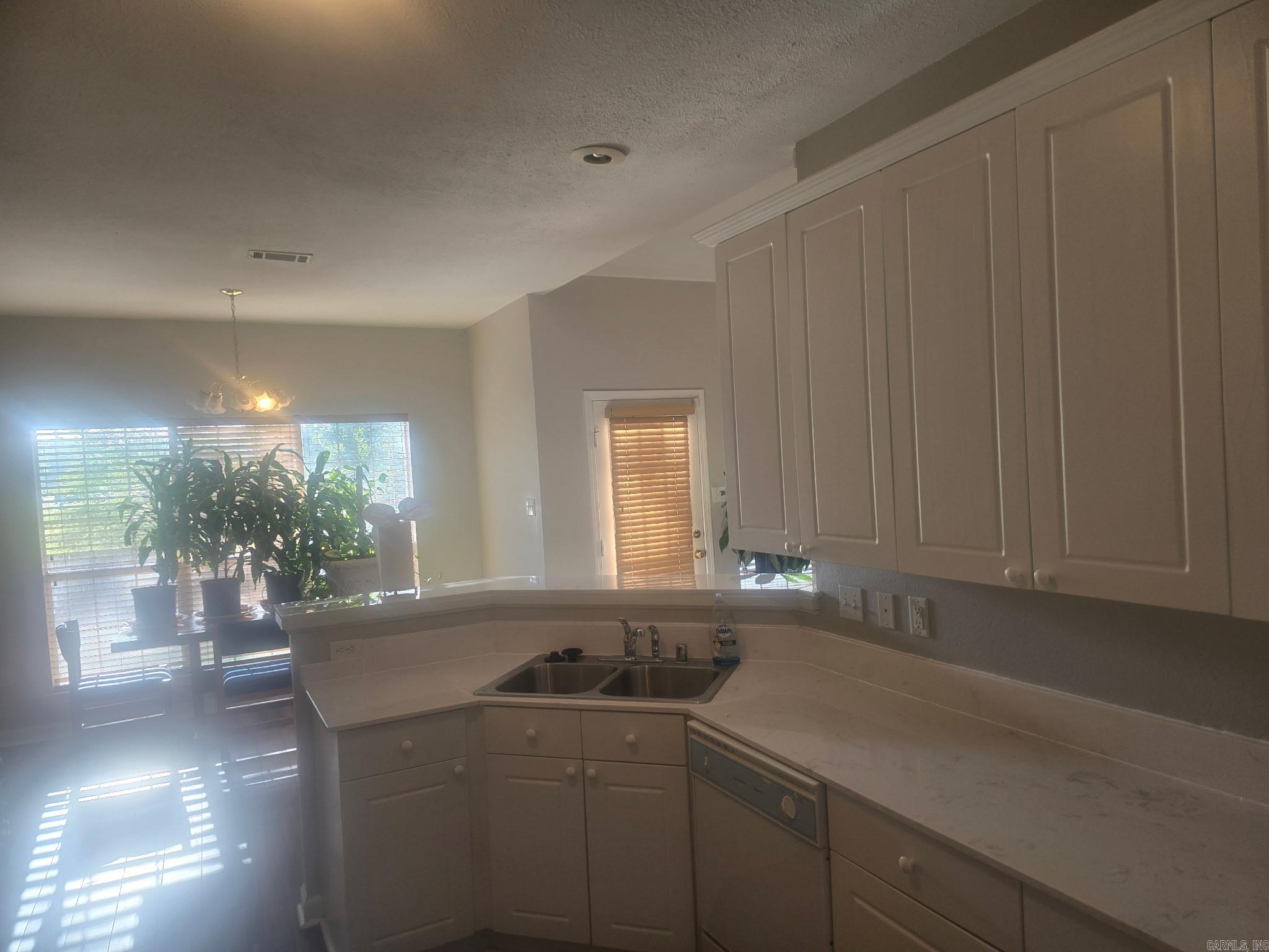 66 Garden Oak  Maumelle, AR