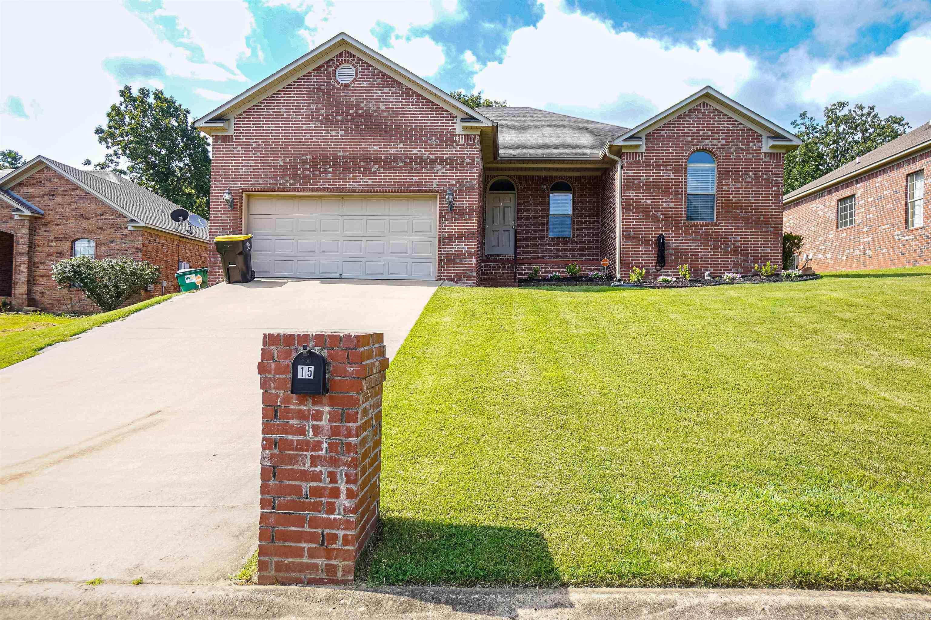 15 Concord  Mayflower, AR