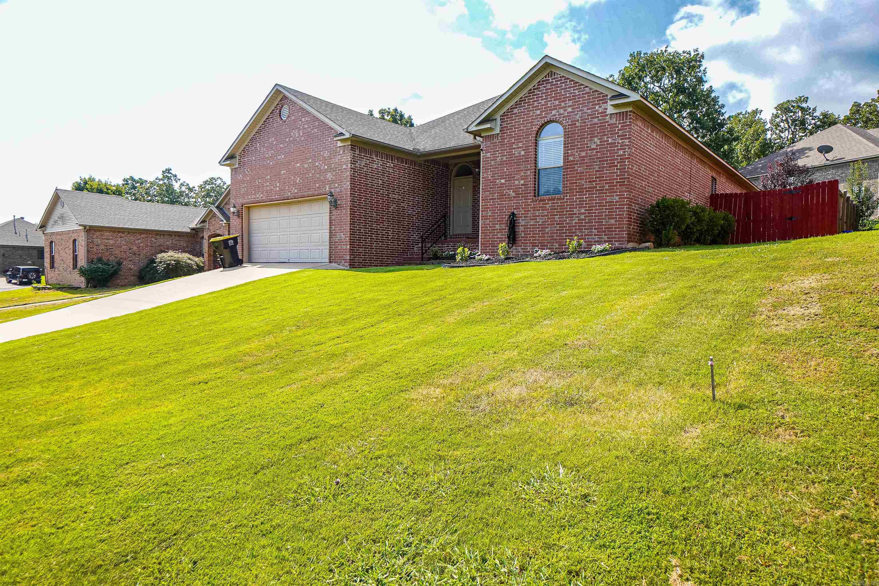 15 Concord  Mayflower, AR