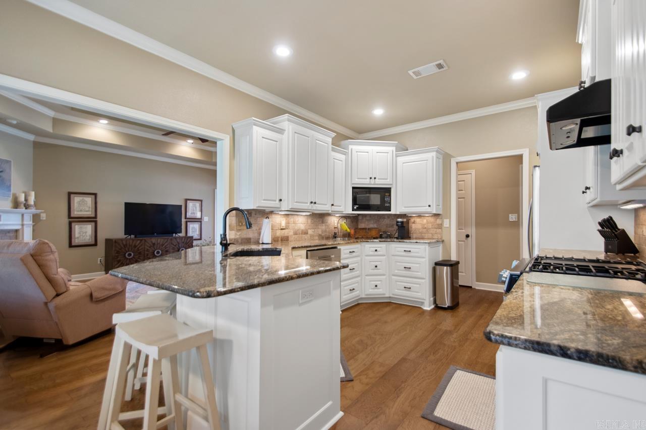 515 Clayton Oaks  Benton, AR