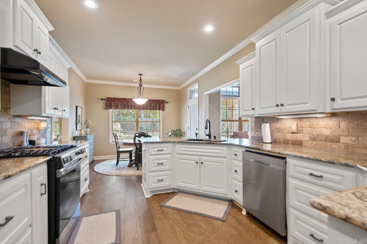 515 Clayton Oaks  Benton, AR