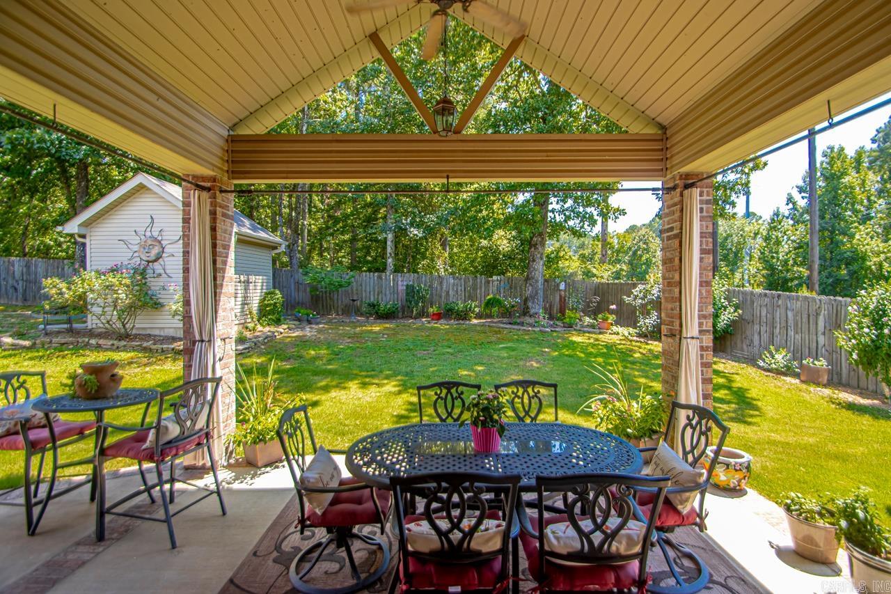 515 Clayton Oaks  Benton, AR