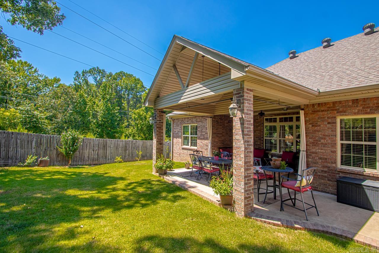 515 Clayton Oaks  Benton, AR