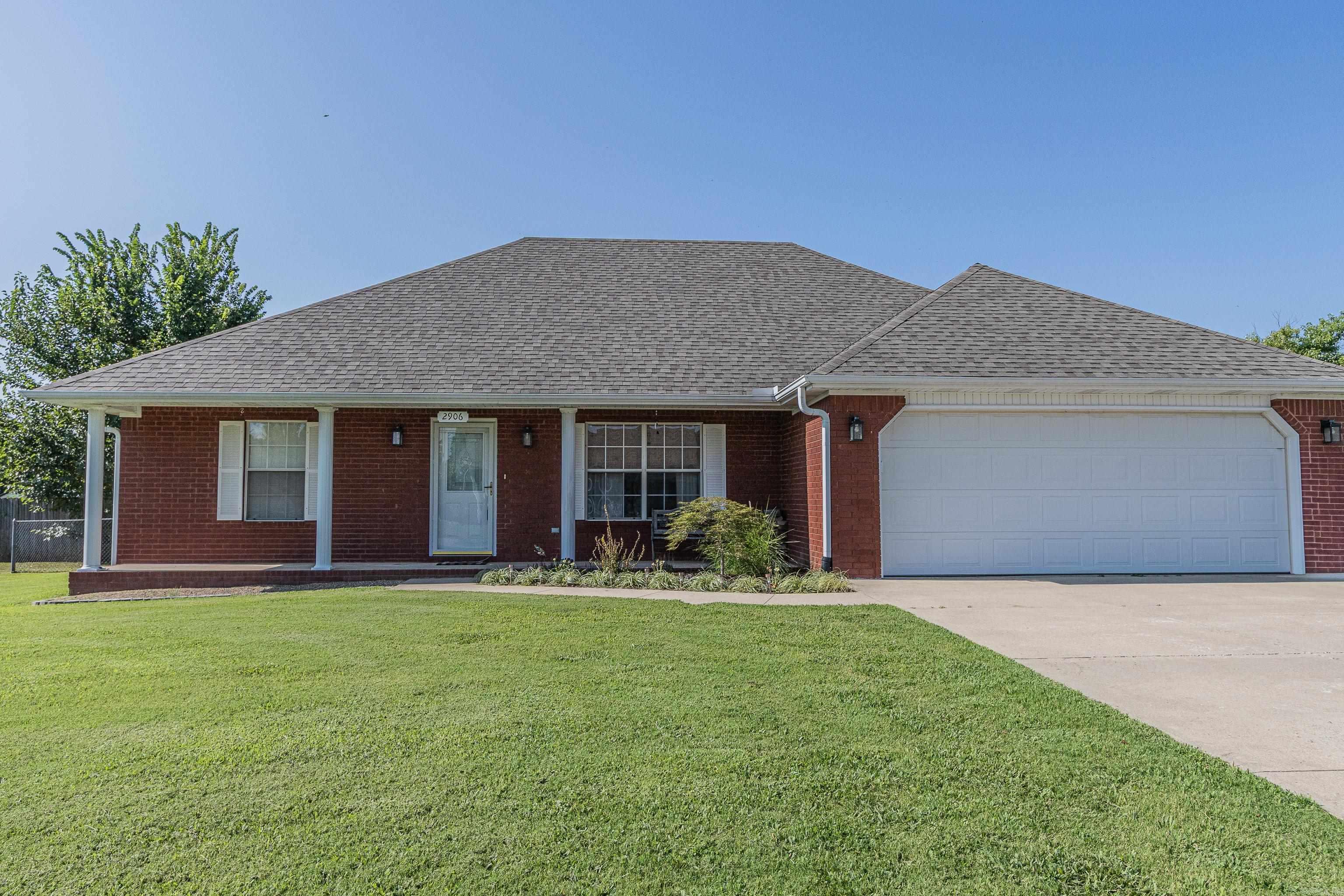 2906 NEWCASTLE  Paragould, AR