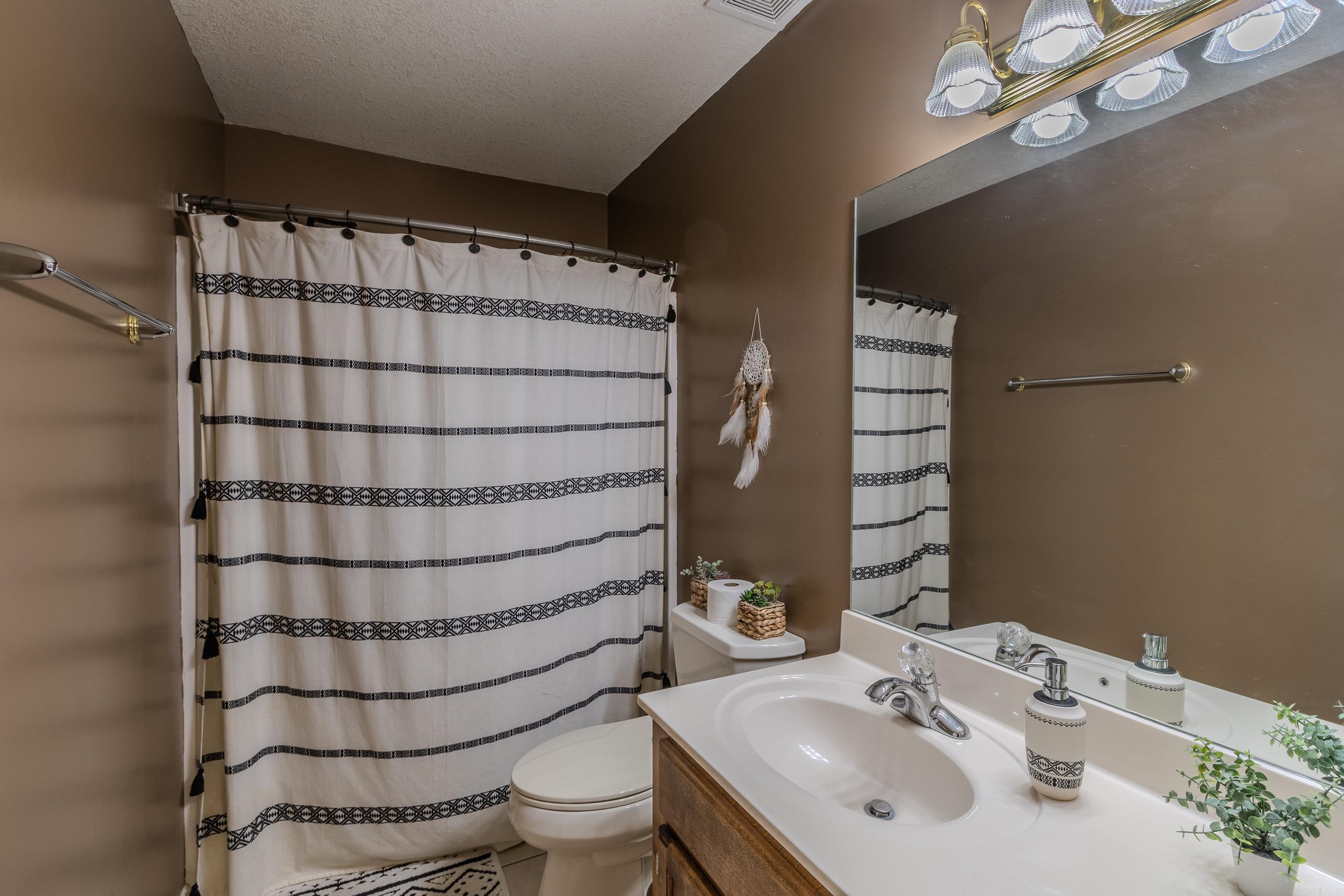 2906 NEWCASTLE  Paragould, AR
