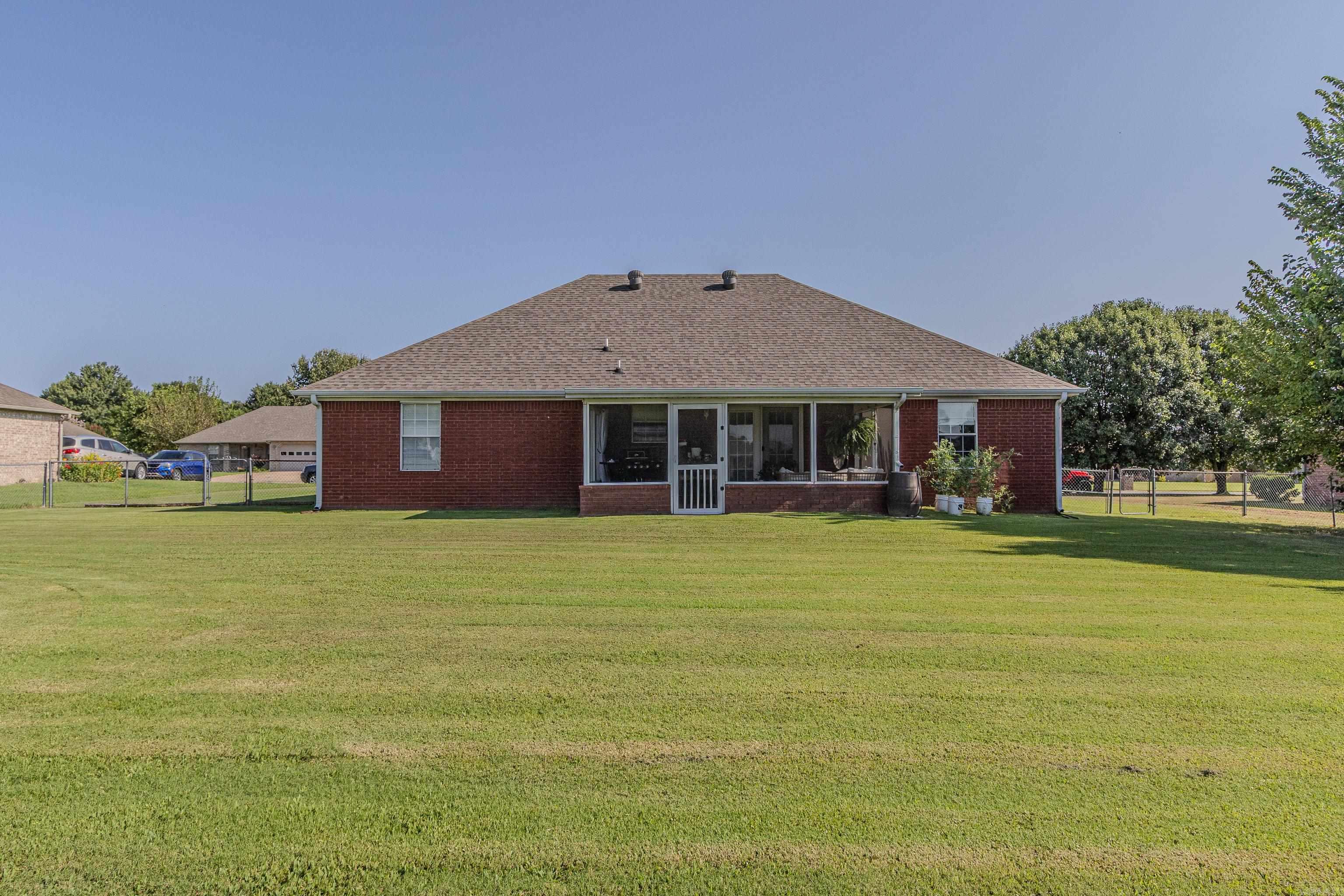 2906 NEWCASTLE  Paragould, AR