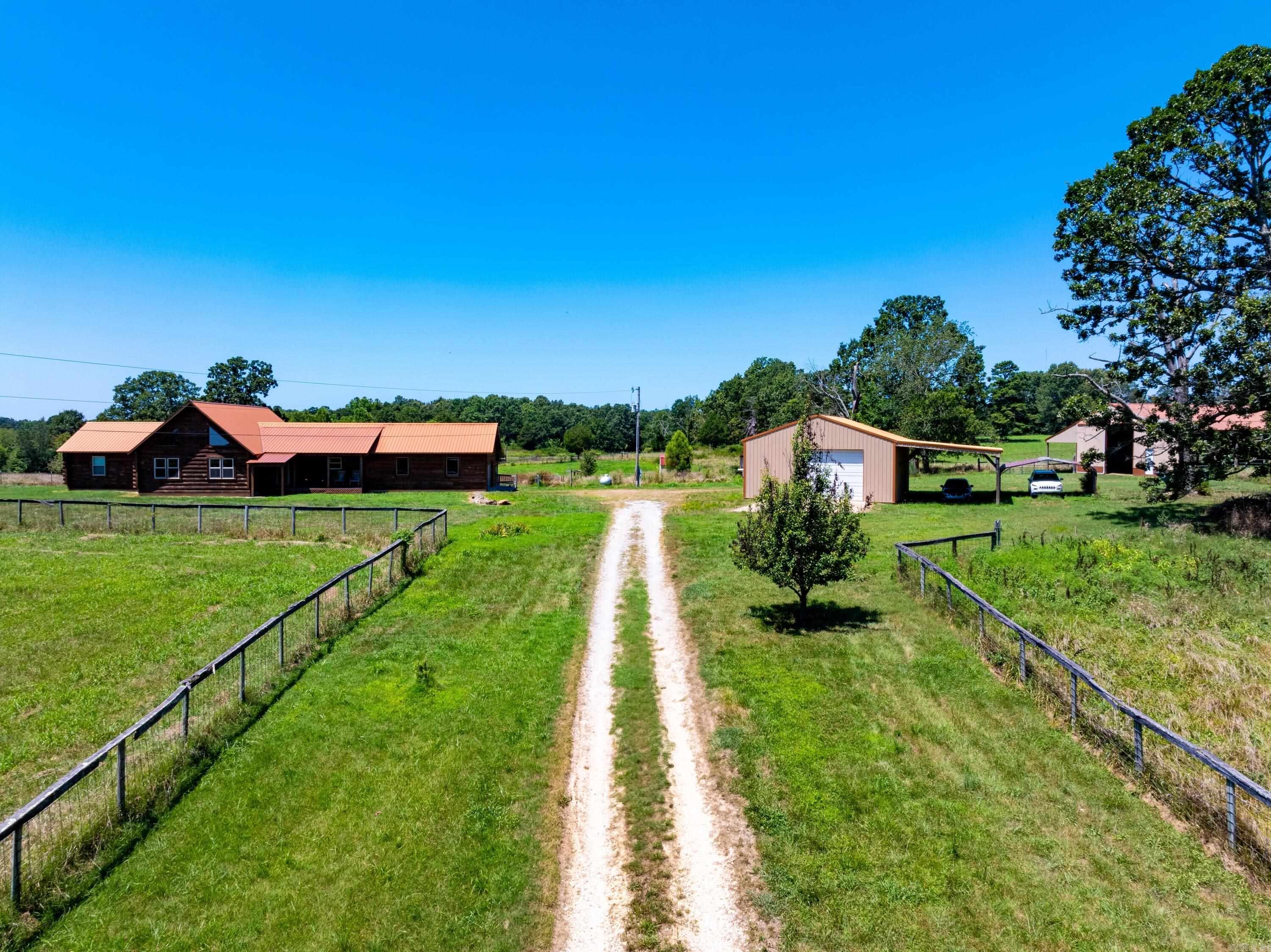 375 Greasy Creek Rd  Salem, AR