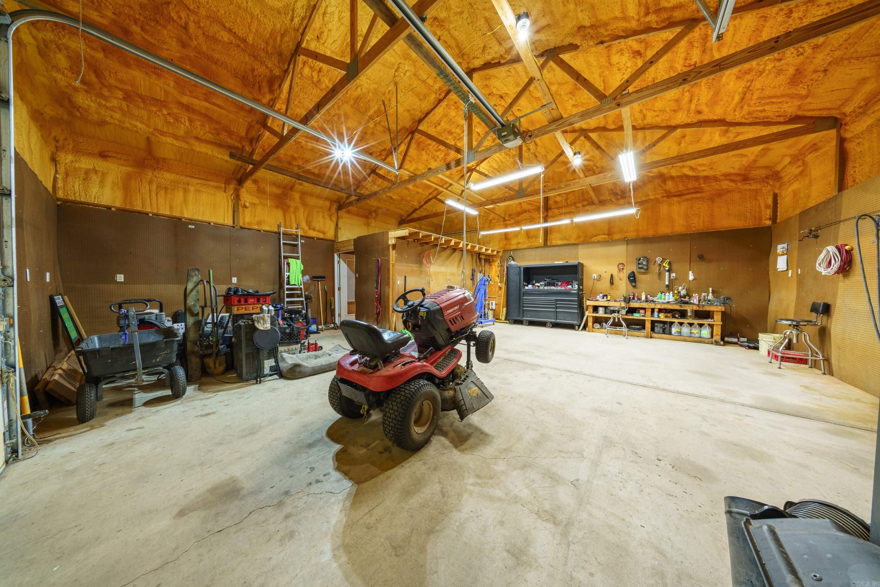 375 Greasy Creek Rd  Salem, AR