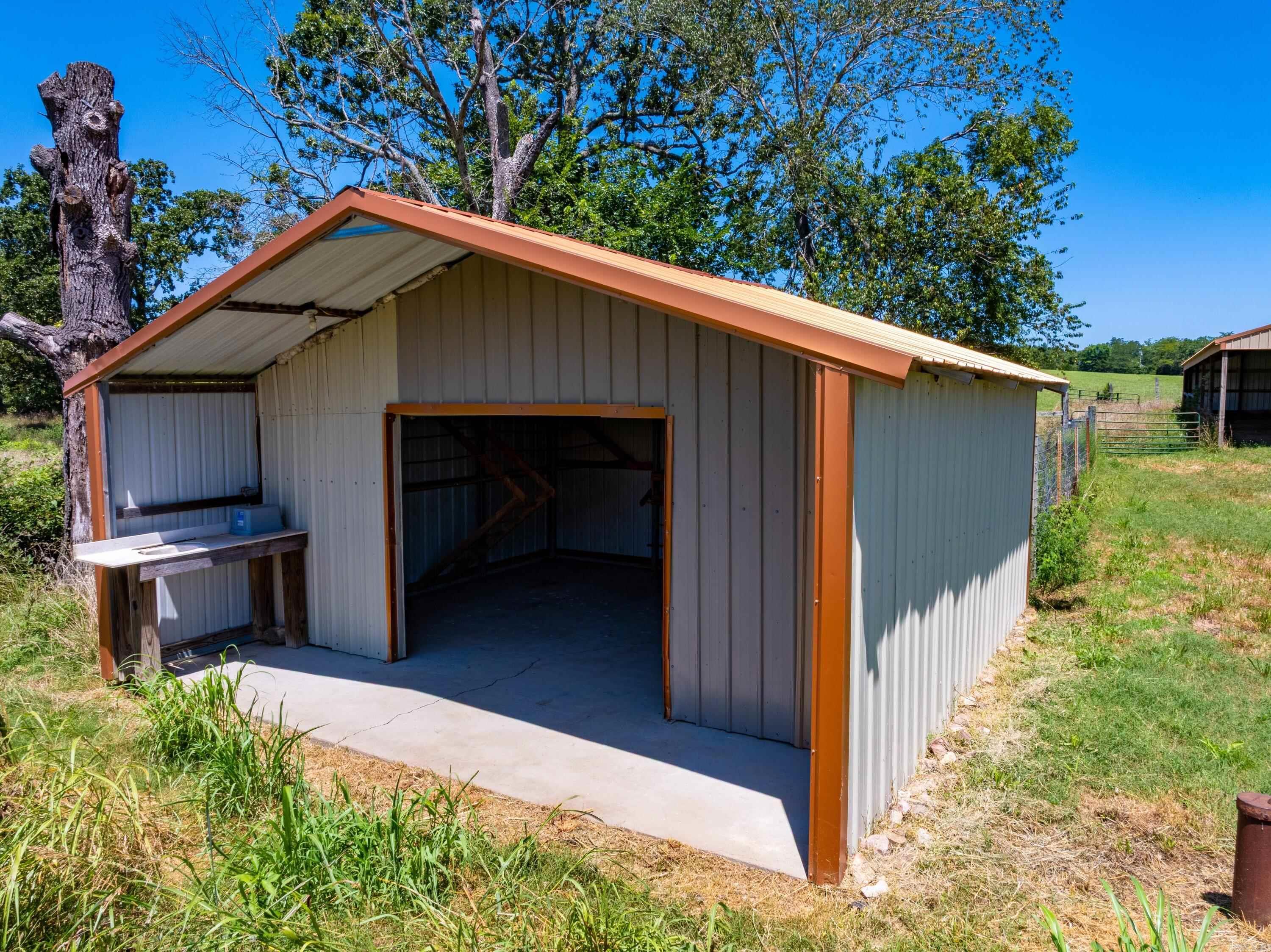 375 Greasy Creek Rd  Salem, AR