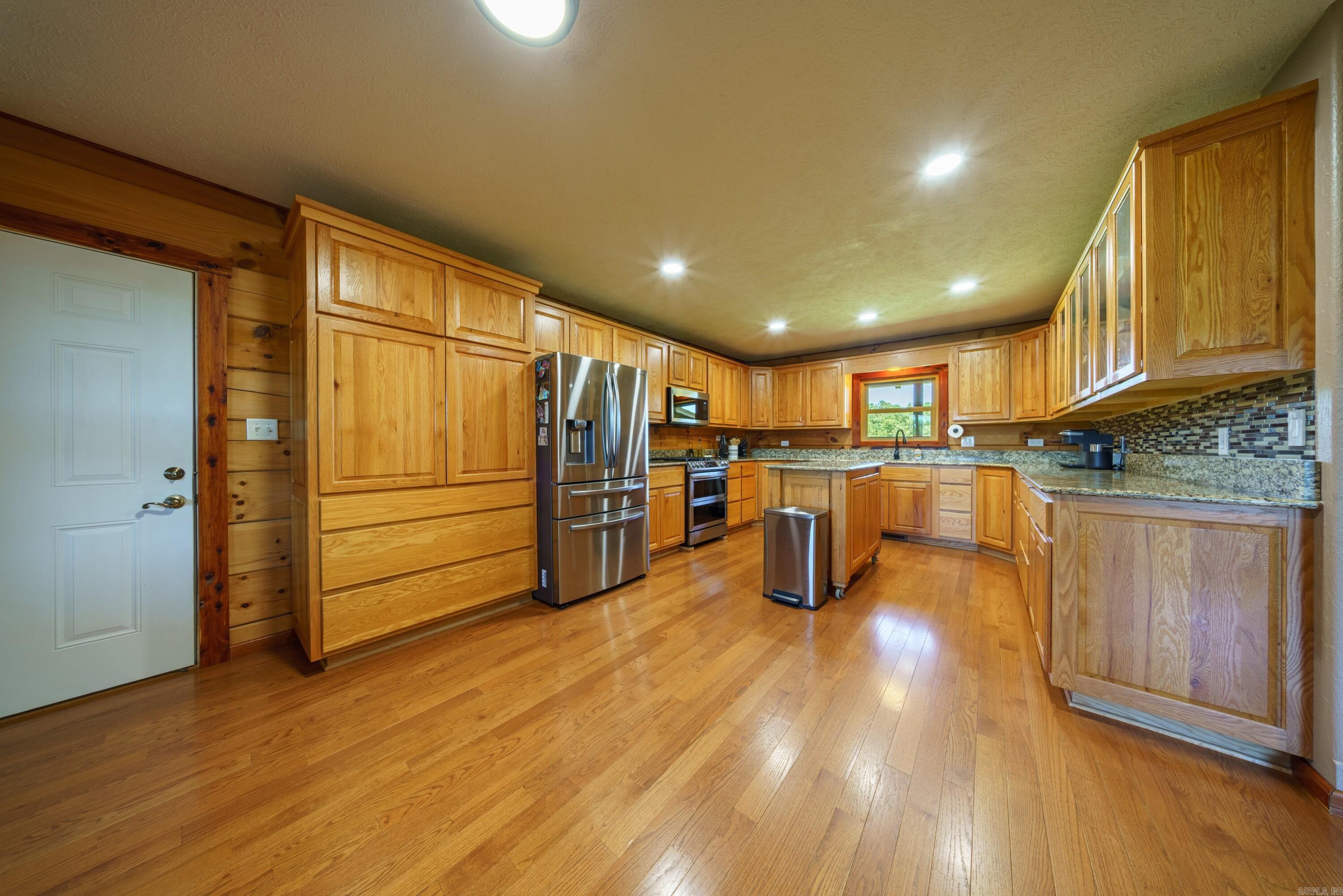 375 Greasy Creek Rd  Salem, AR