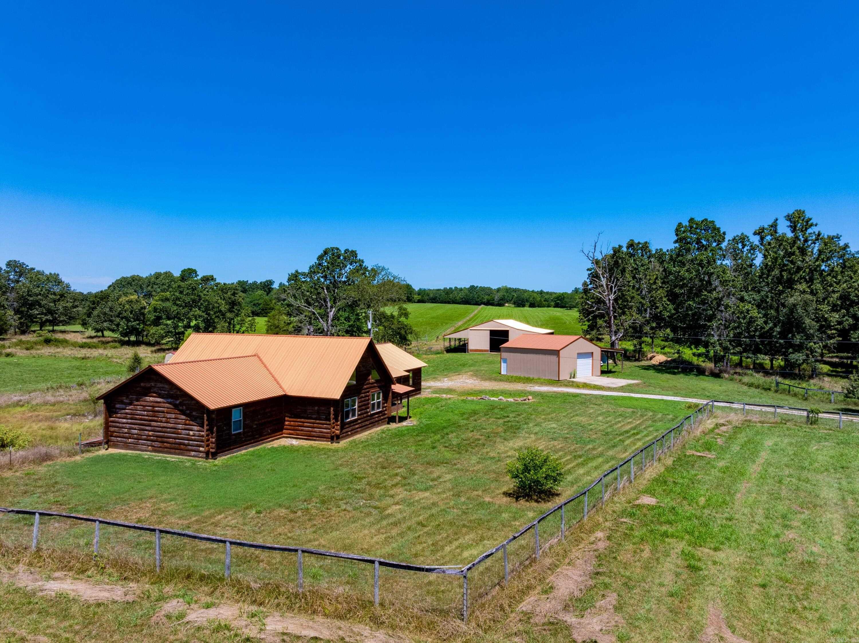375 Greasy Creek Rd  Salem, AR