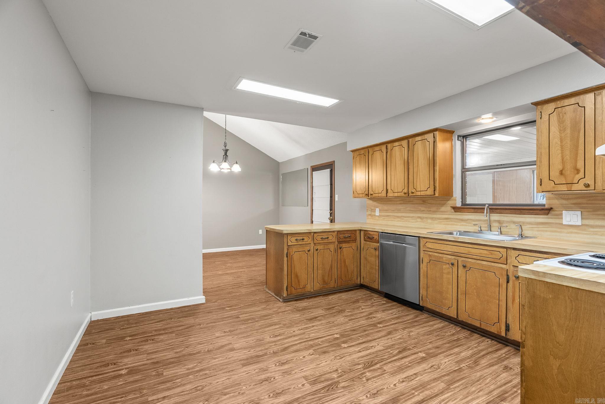 5 Flintstone  Conway, AR