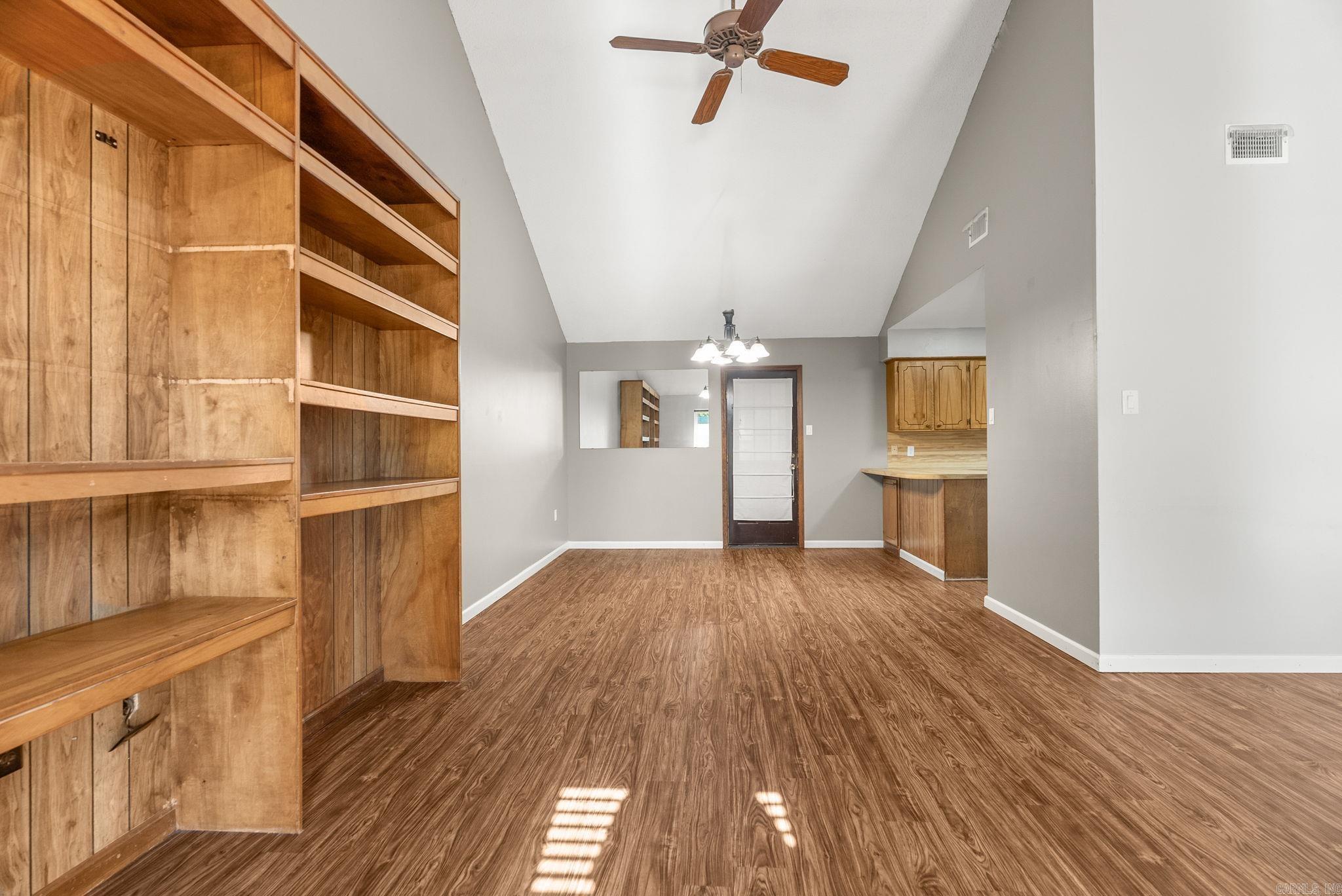 5 Flintstone  Conway, AR