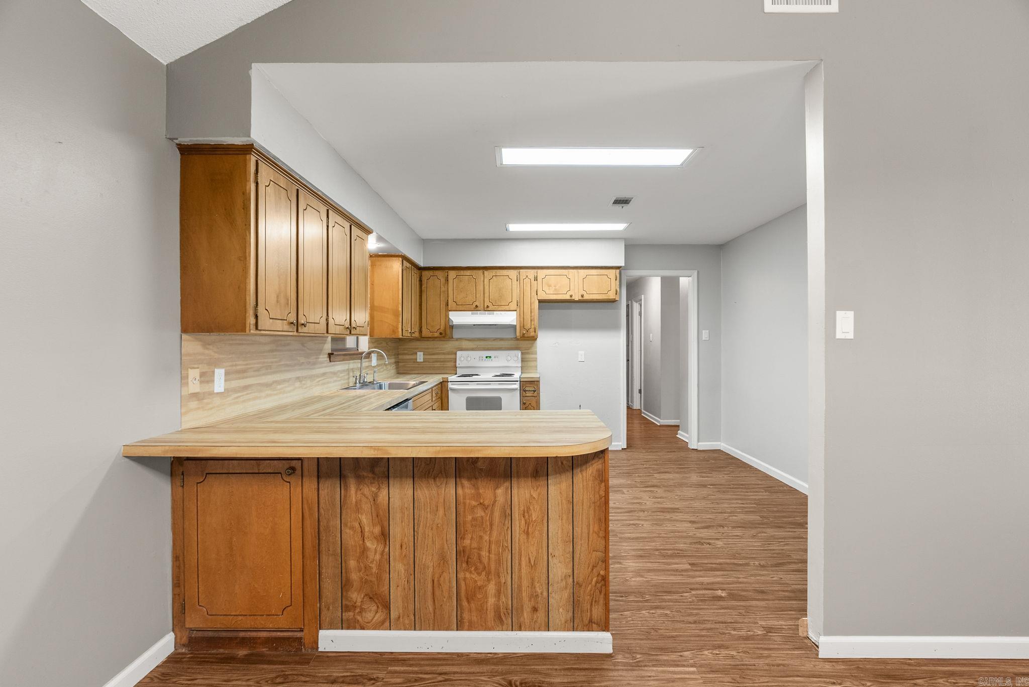 5 Flintstone  Conway, AR