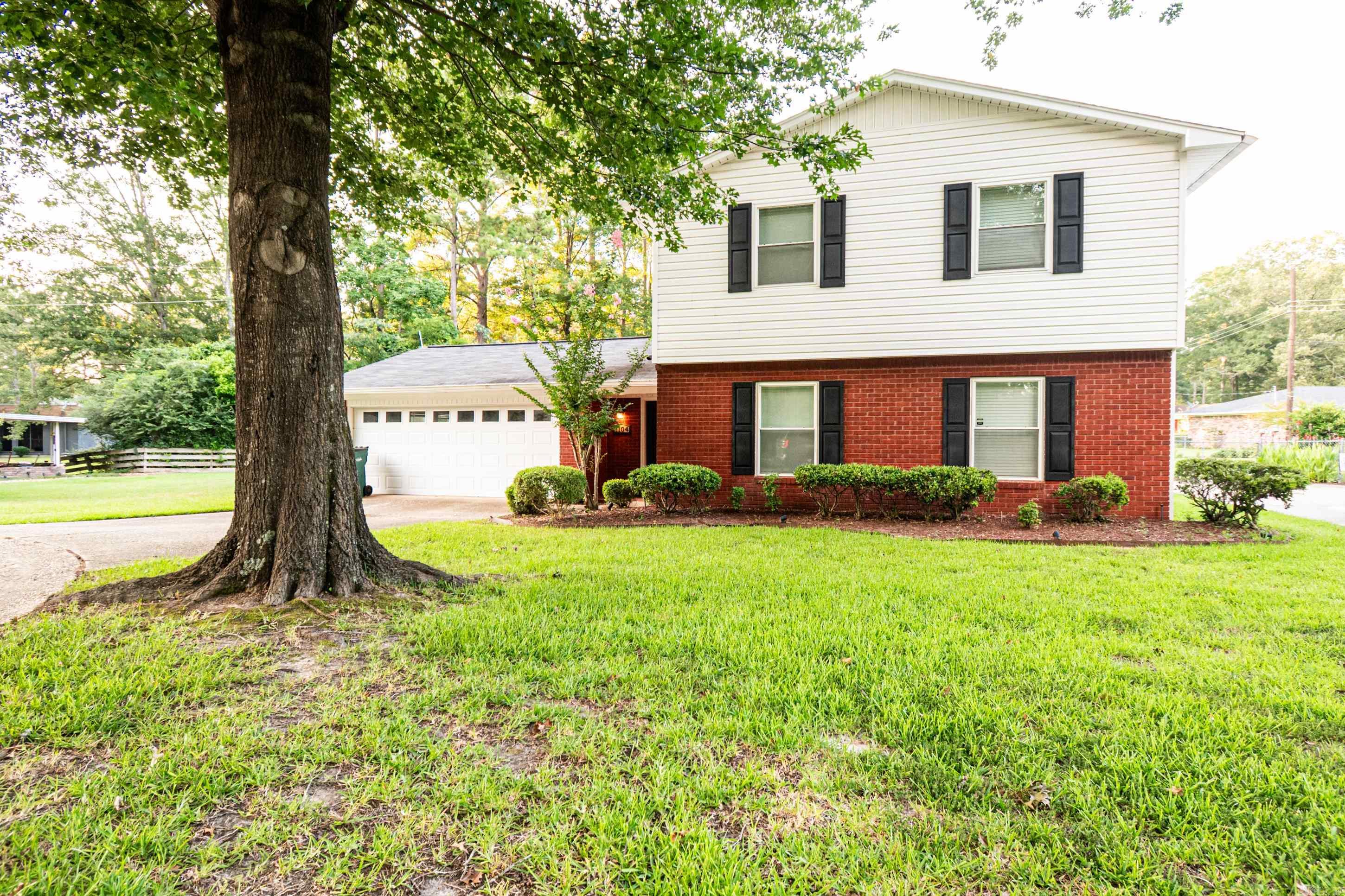1104 Glenwood Dr  El Dorado, AR