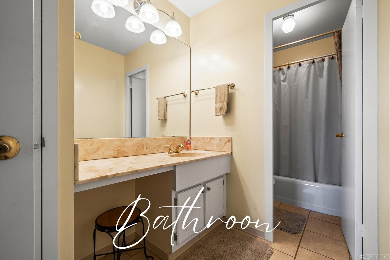 740 Weston Rd Hot Springs, AR 71913
