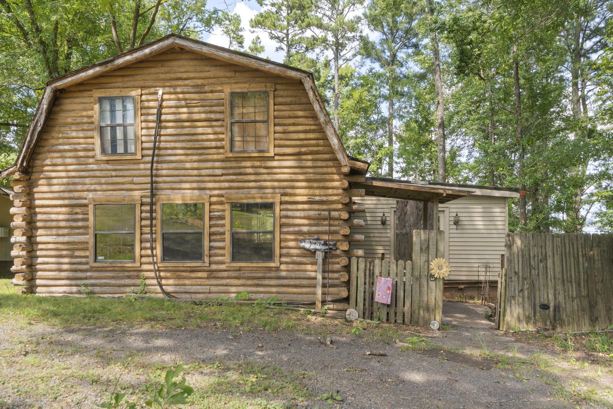 19 Catfish  Perryville, AR