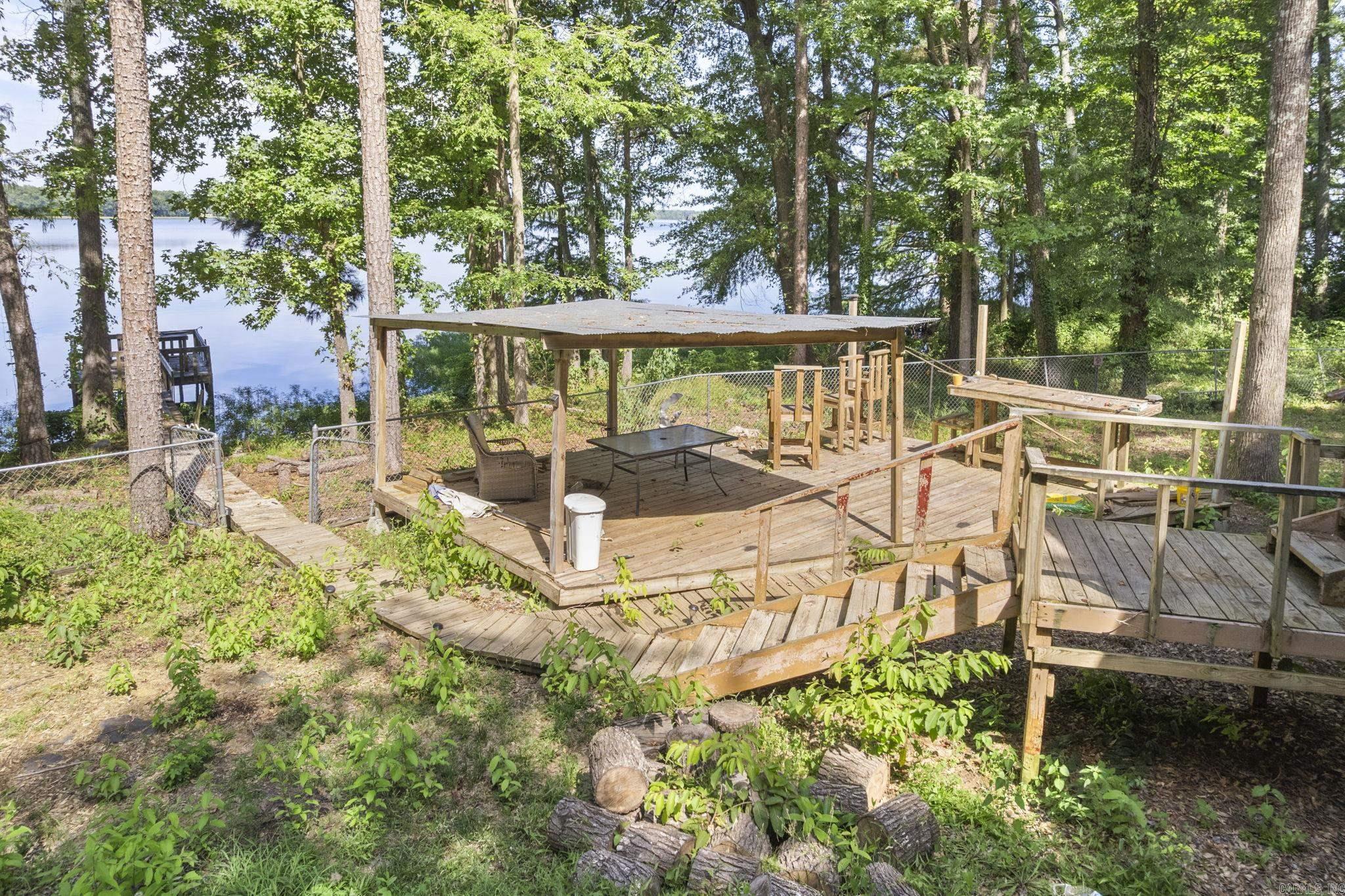 19 Catfish  Perryville, AR