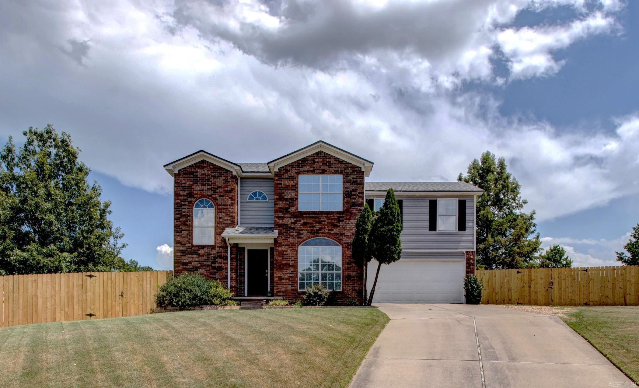 17 Holly Brook  Maumelle, AR