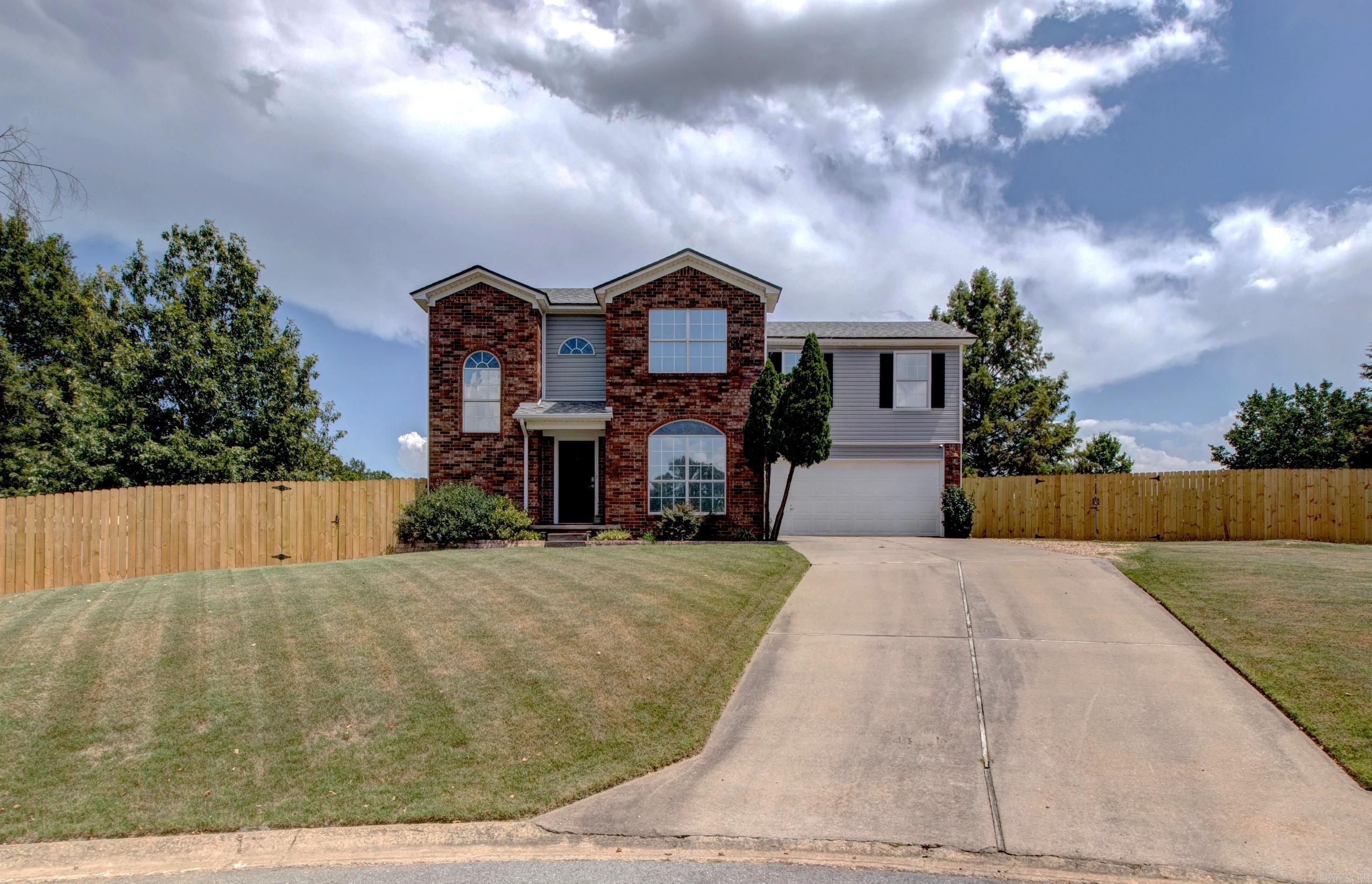 17 Holly Brook  Maumelle, AR