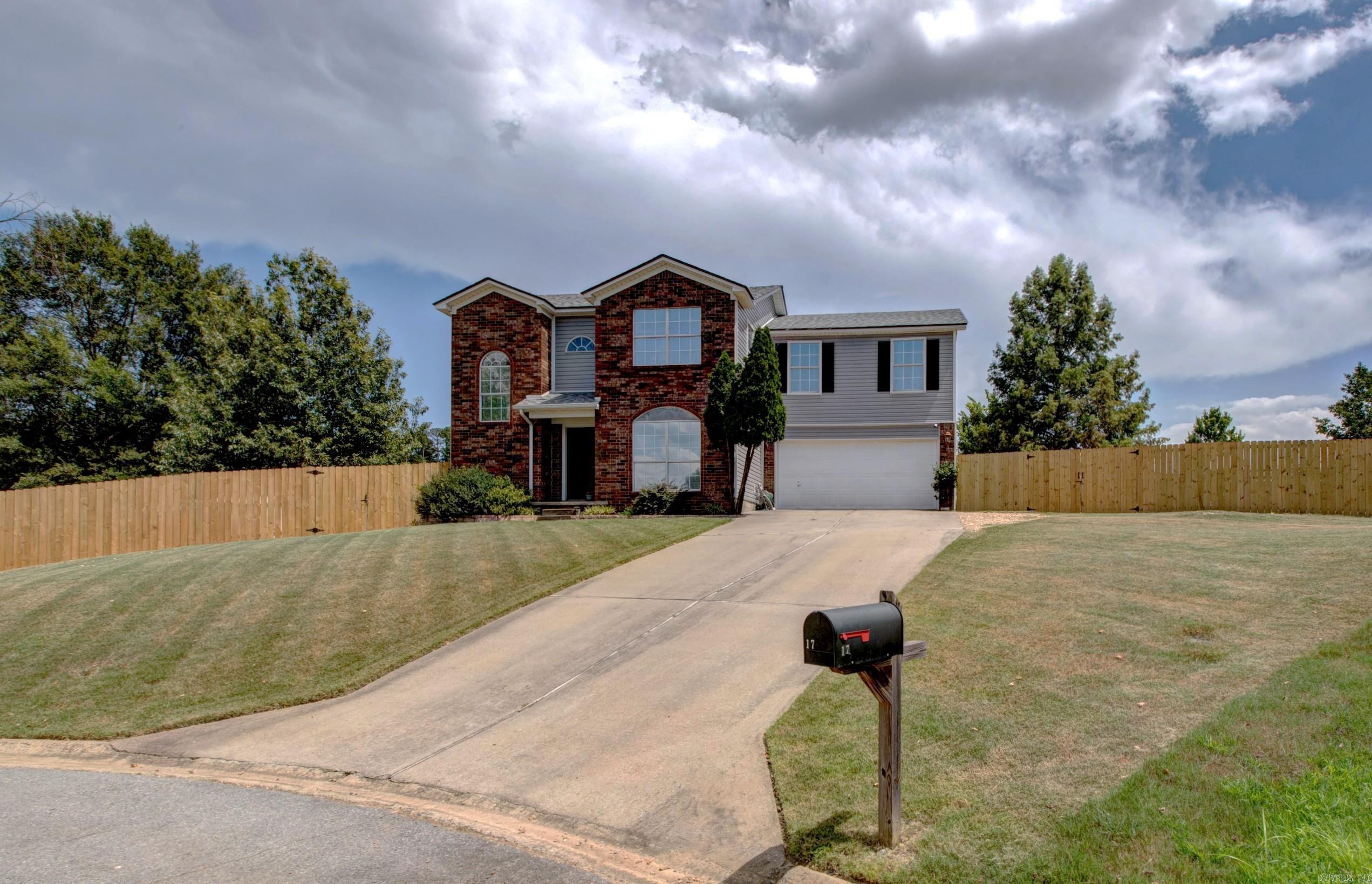 17 Holly Brook  Maumelle, AR