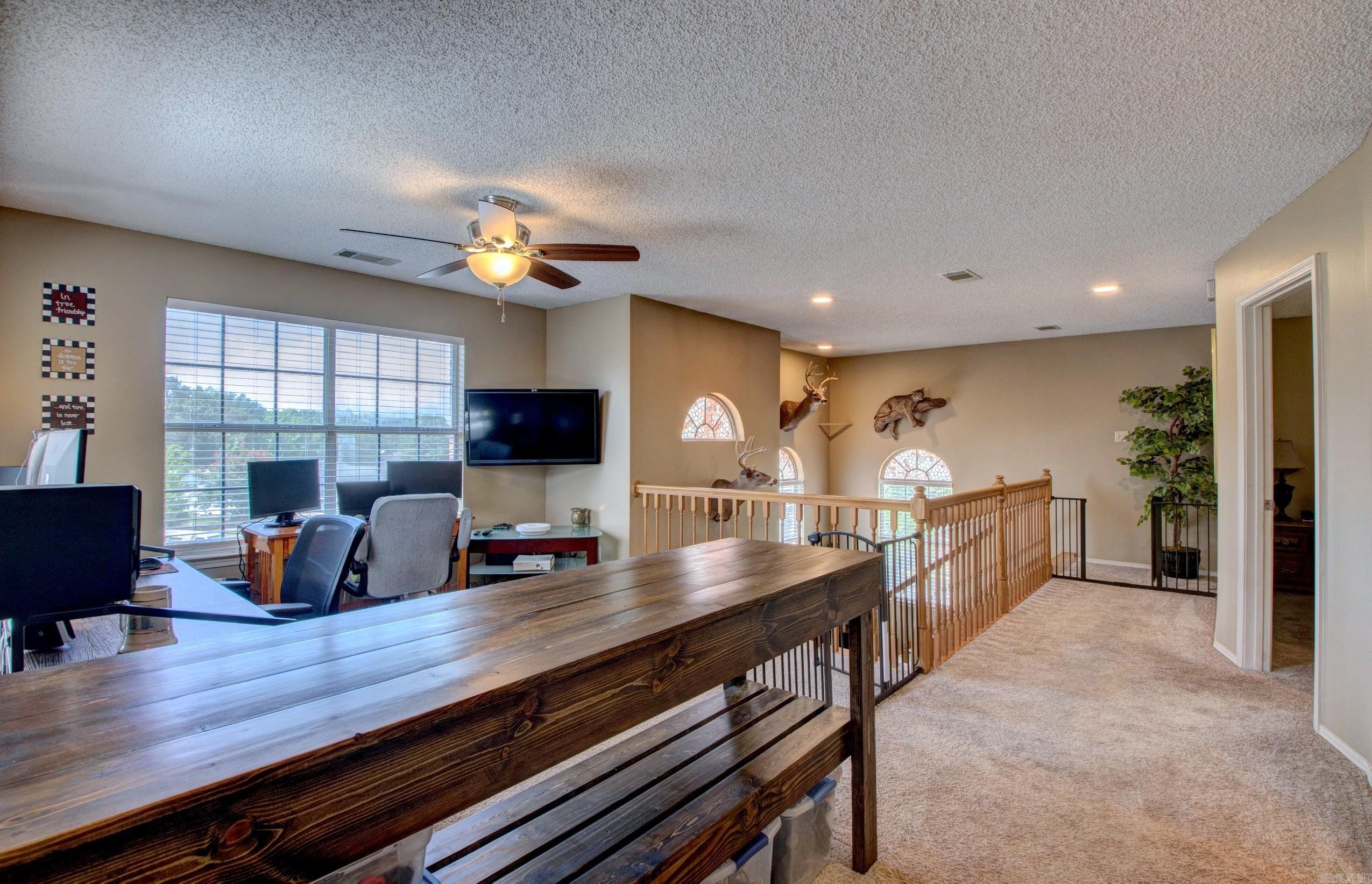 17 Holly Brook  Maumelle, AR