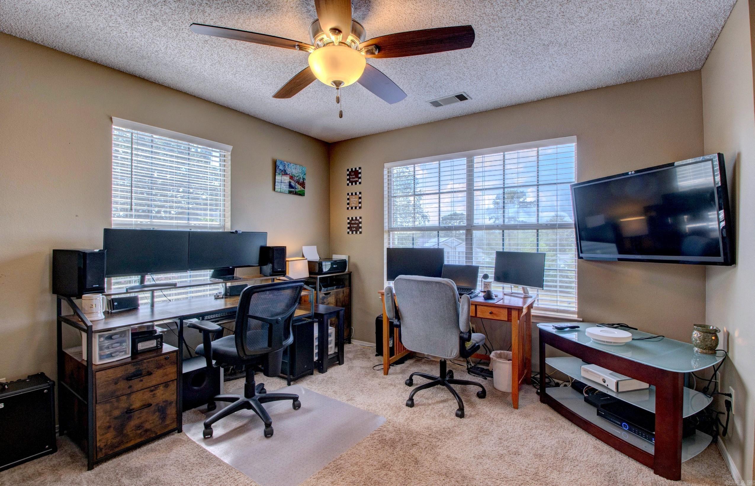 17 Holly Brook  Maumelle, AR
